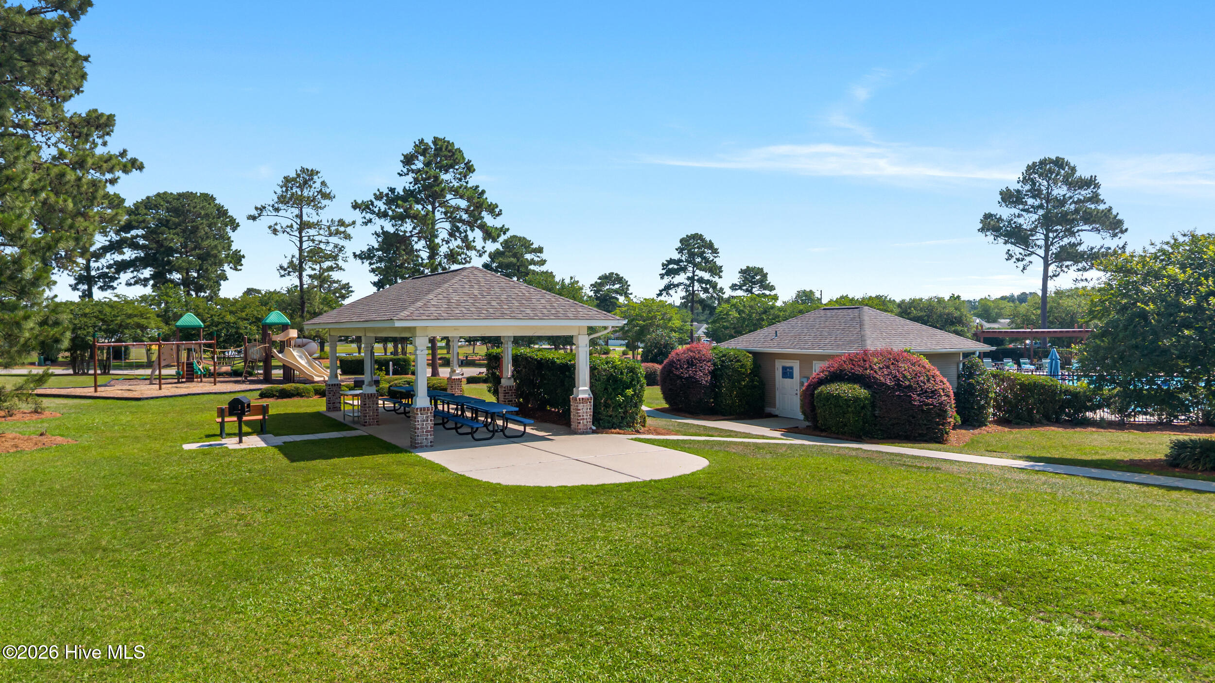 1018 Foxridge Way Property Photo 44