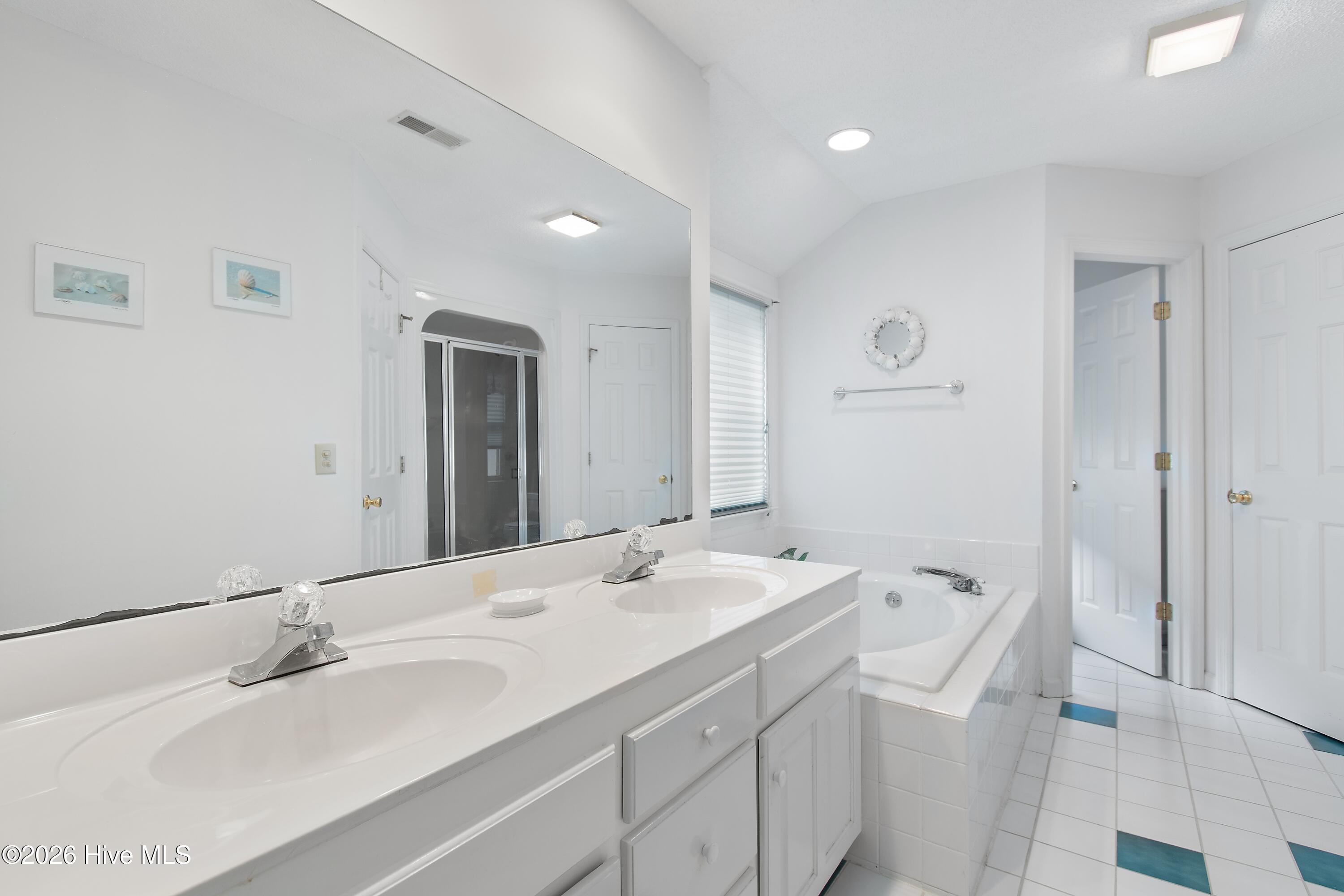 528 Genoes Point Road Sw Property Photo 15