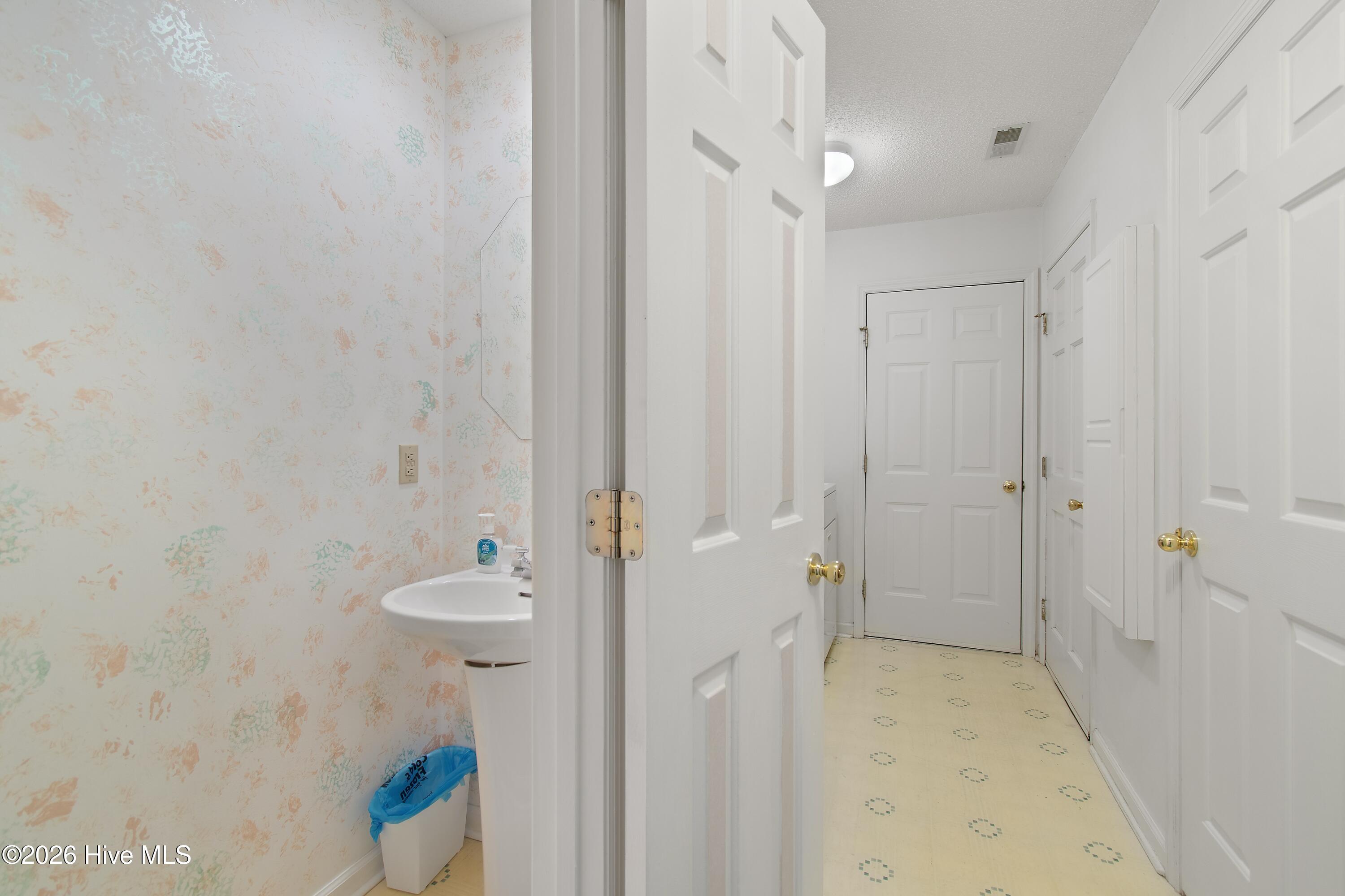 528 Genoes Point Road Sw Property Photo 22