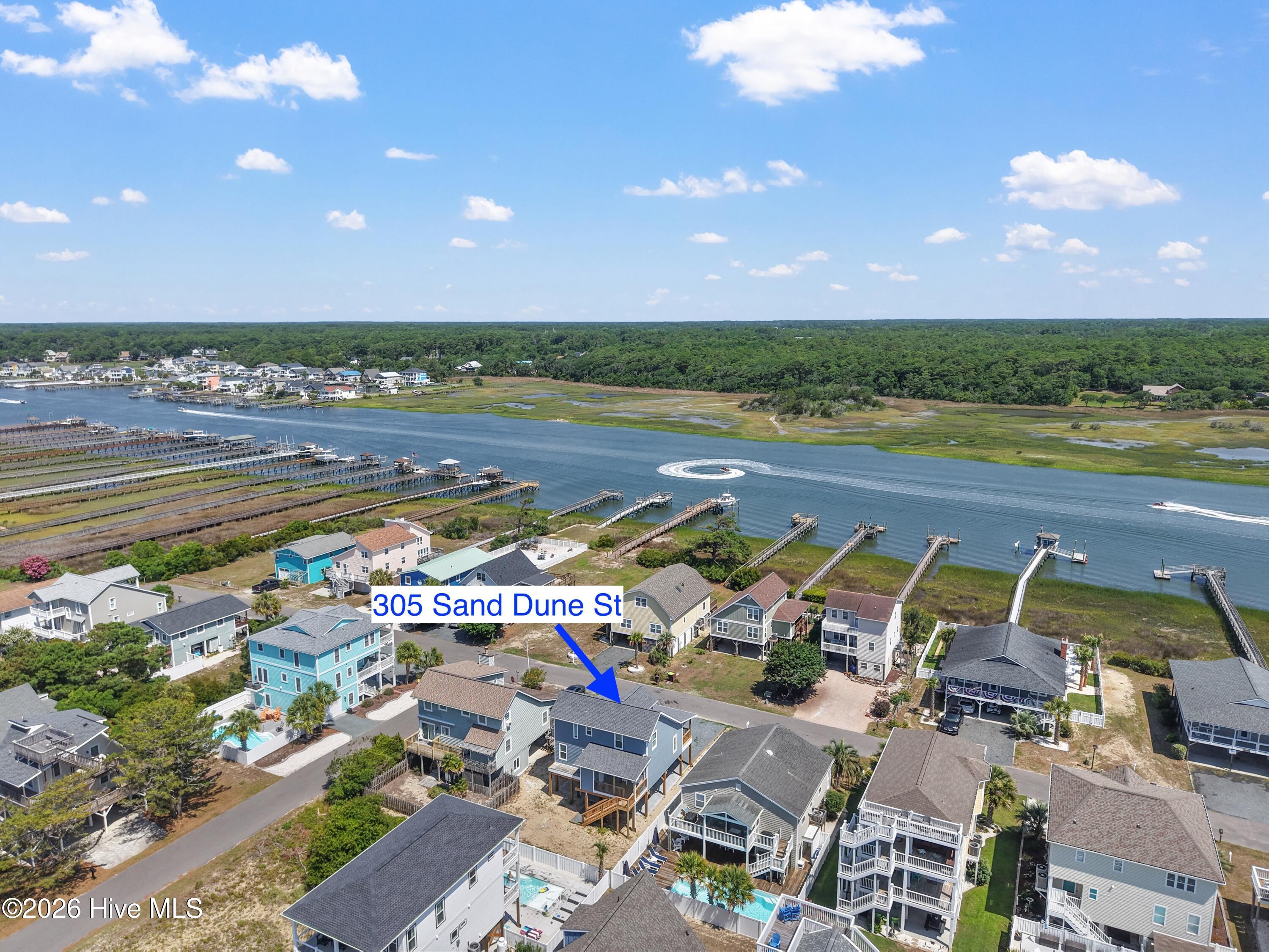 305 Sand Dune Lane Property Photo 4