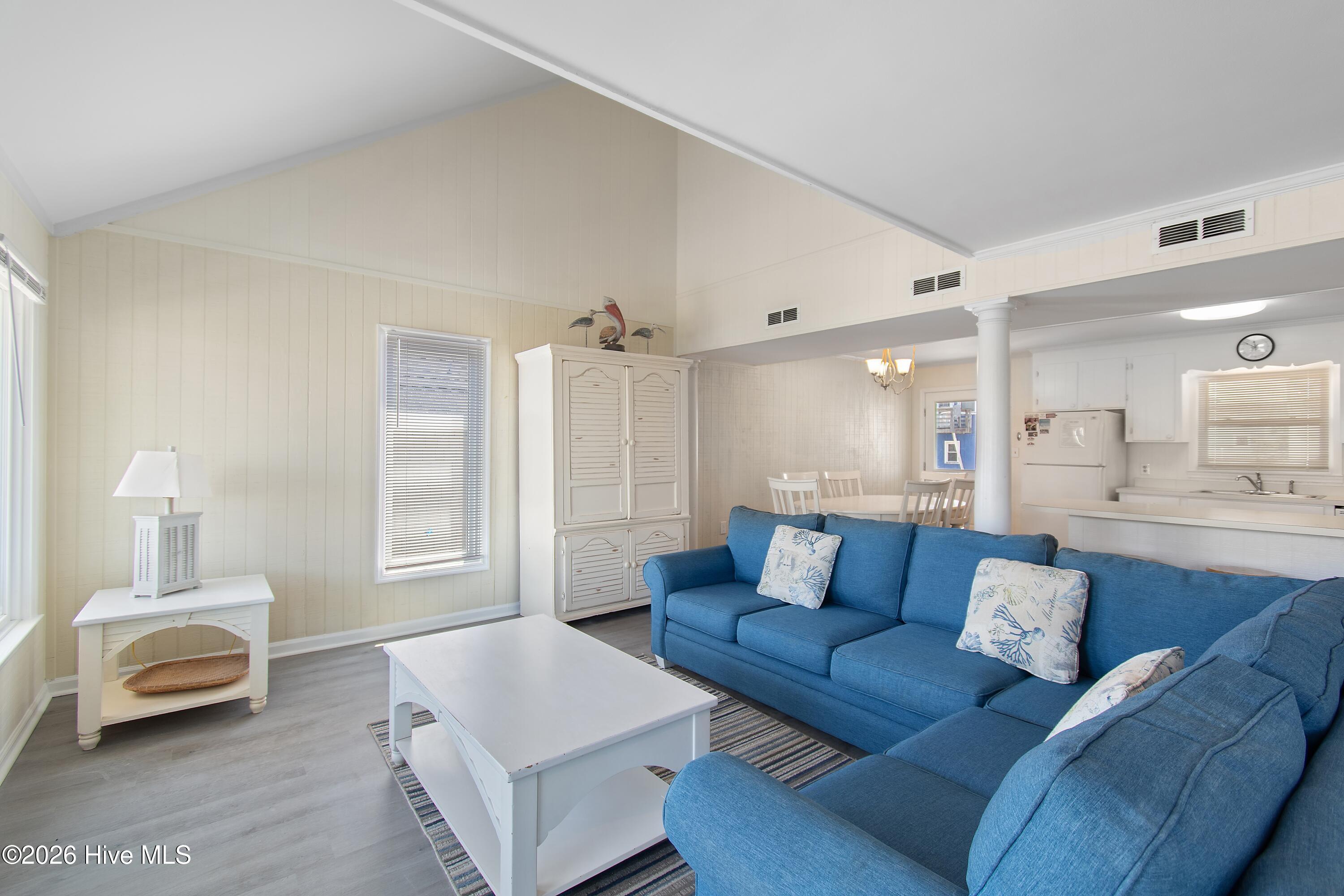305 Sand Dune Lane Property Photo 9