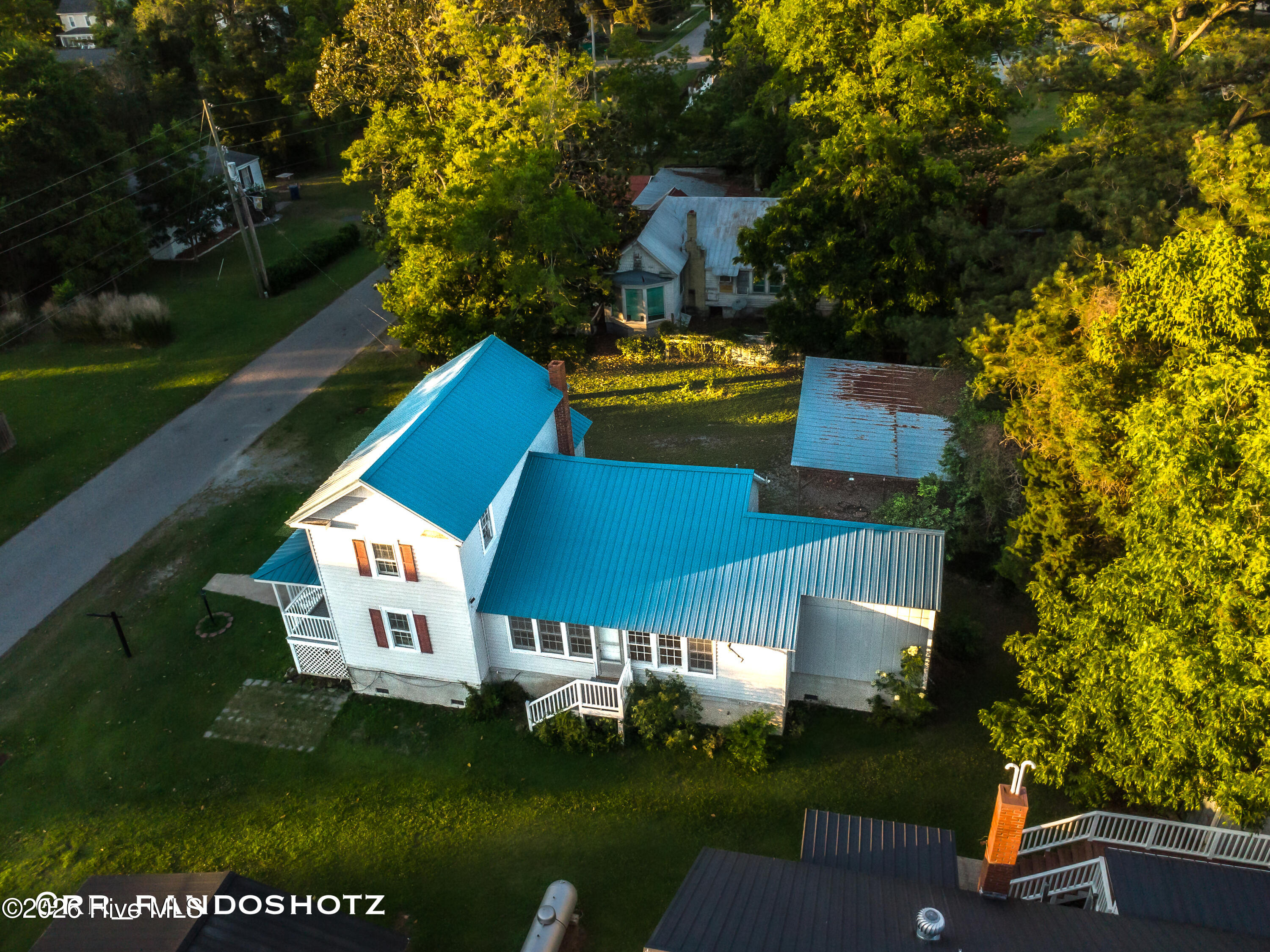 436 Edward Street Property Photo 4