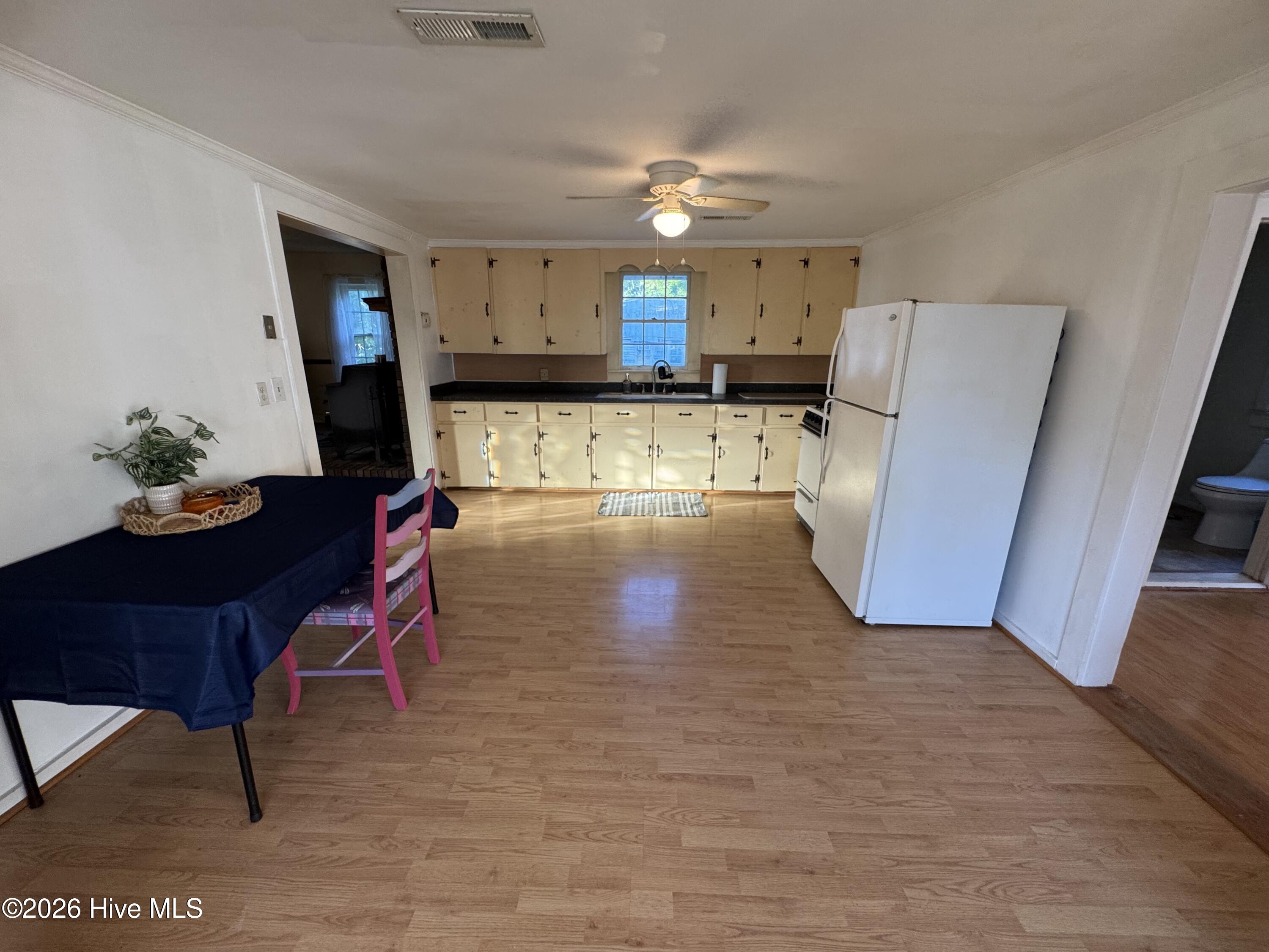 436 Edward Street Property Photo 14