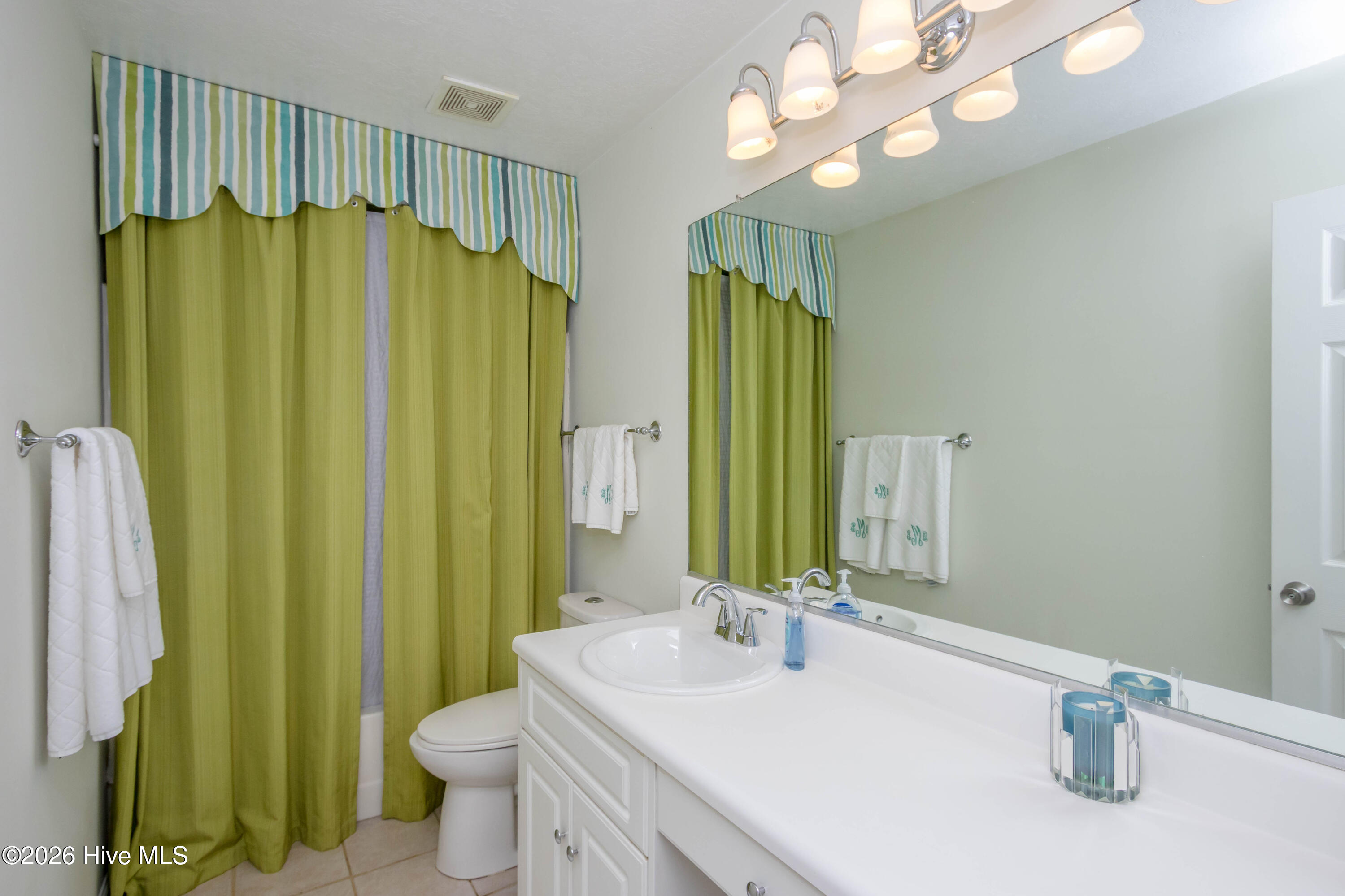 10 Charlestowne Drive Property Photo 25