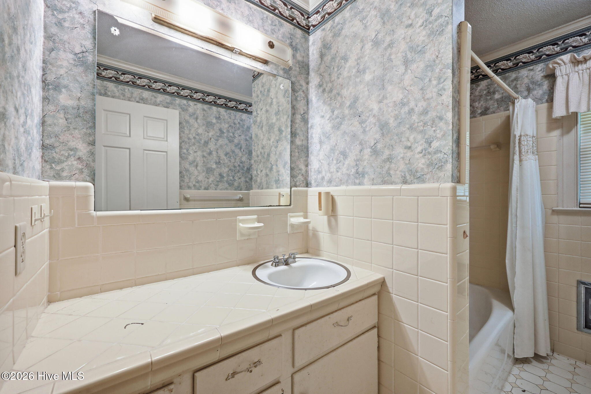 841 Highway 123 S Property Photo 27