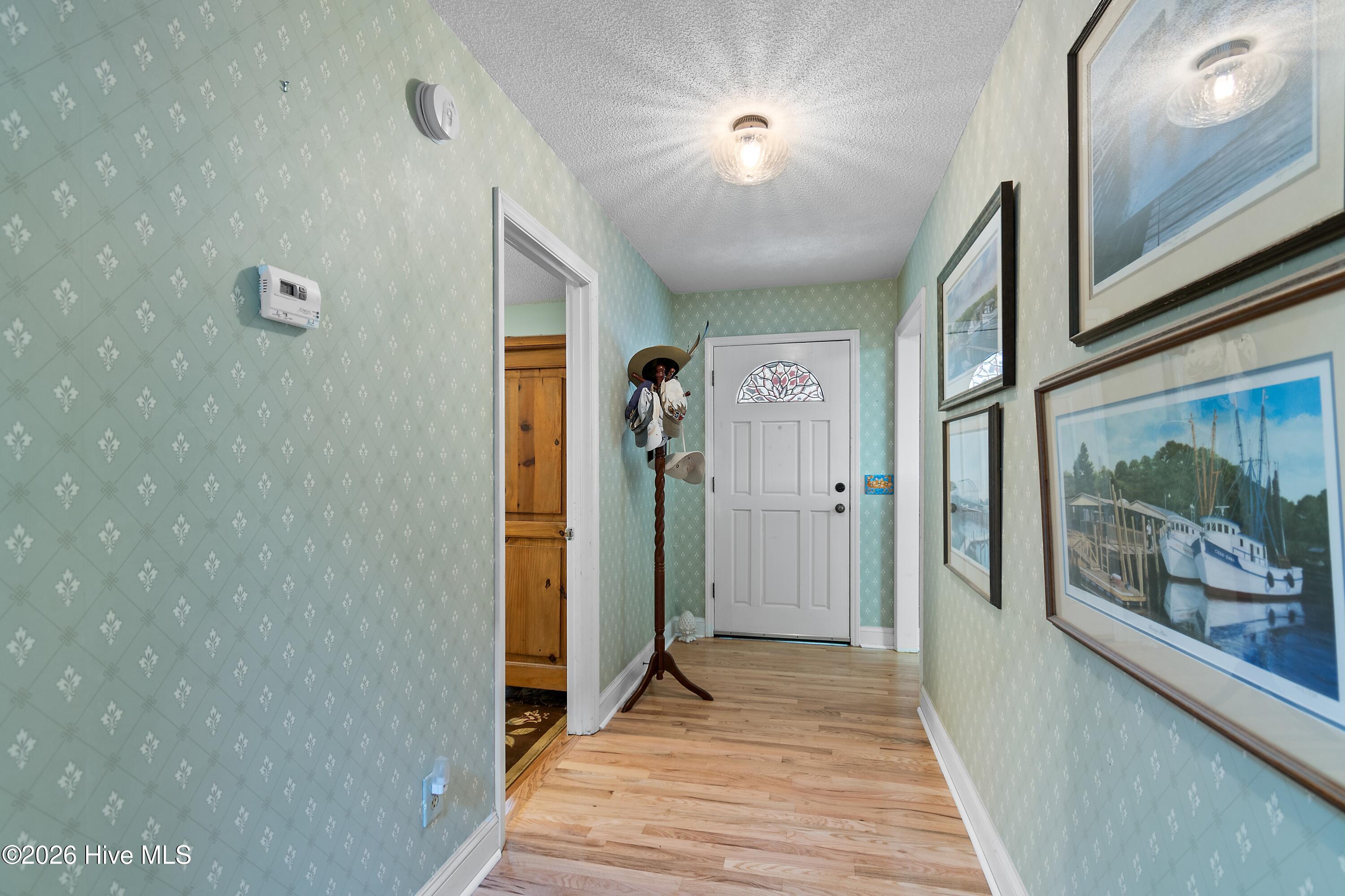 299 Riverside Drive Sw Property Photo 9