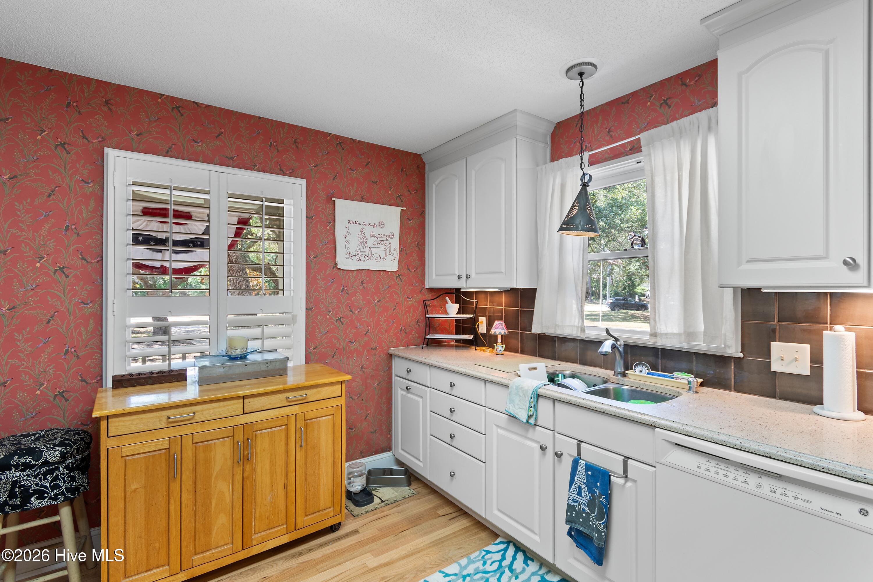 299 Riverside Drive Sw Property Photo 13