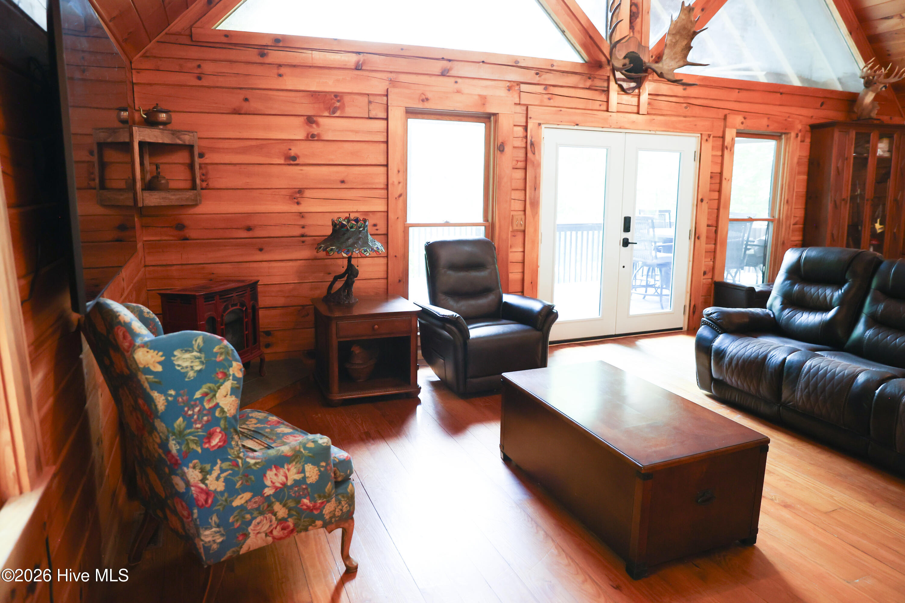 536 Whispering Pine Trail Property Photo 9