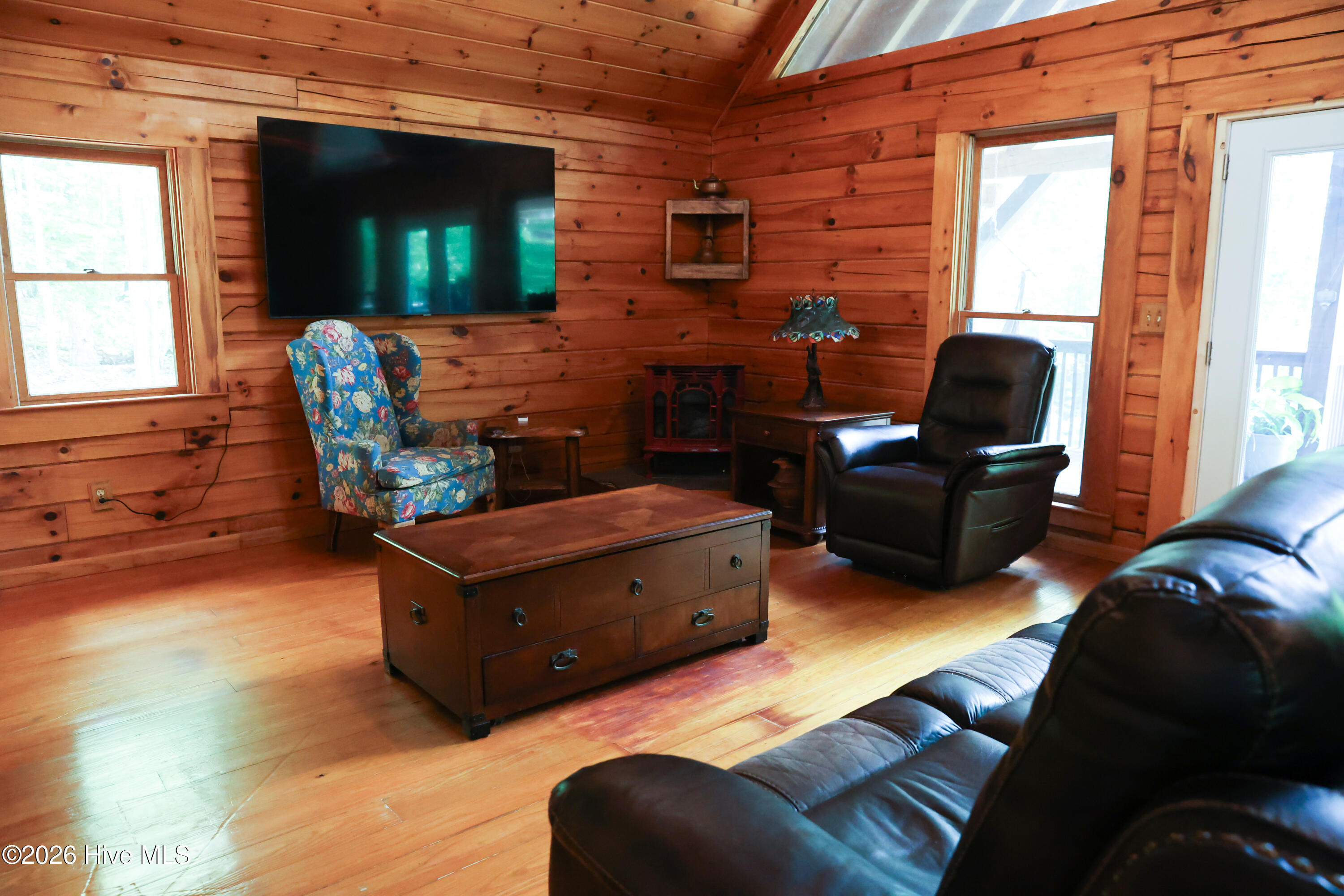 536 Whispering Pine Trail Property Photo 10