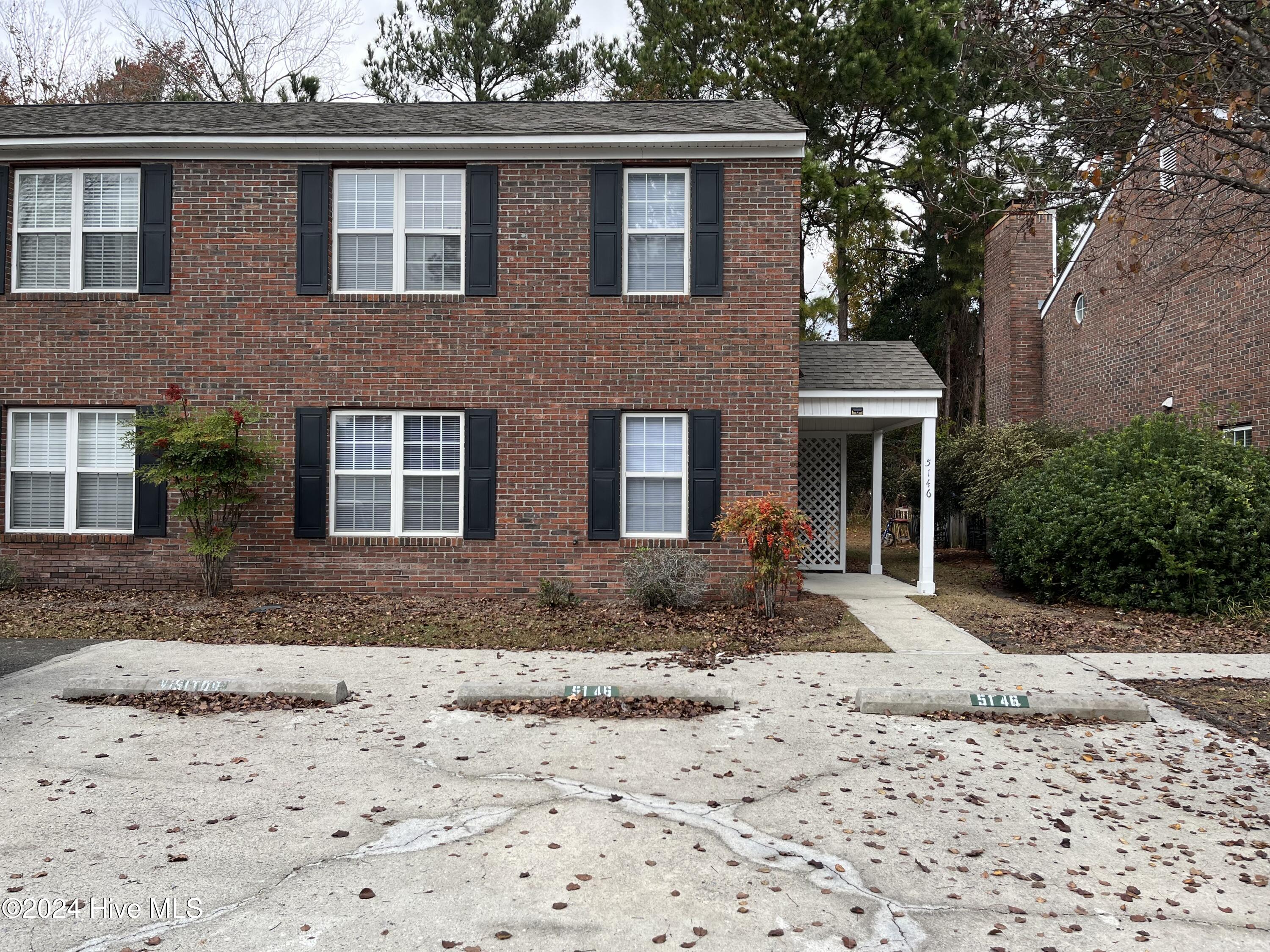 5146 Lamppost Circle Property Photo 1
