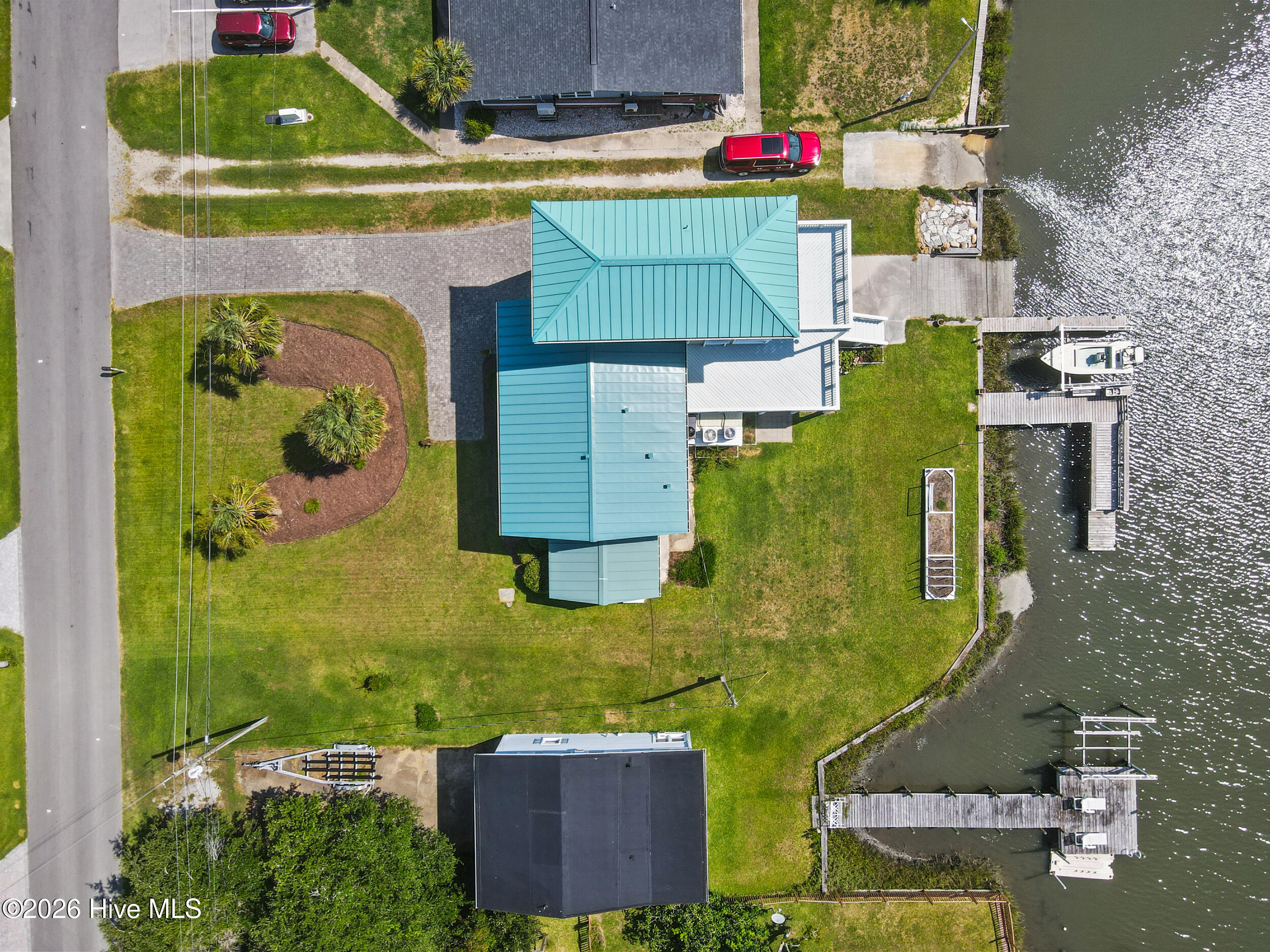 113 Cedar Lane Property Photo 8