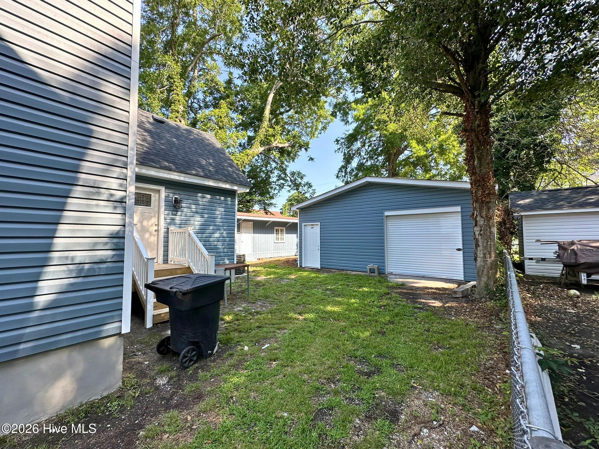 202 W Burgess Street Property Photo 29