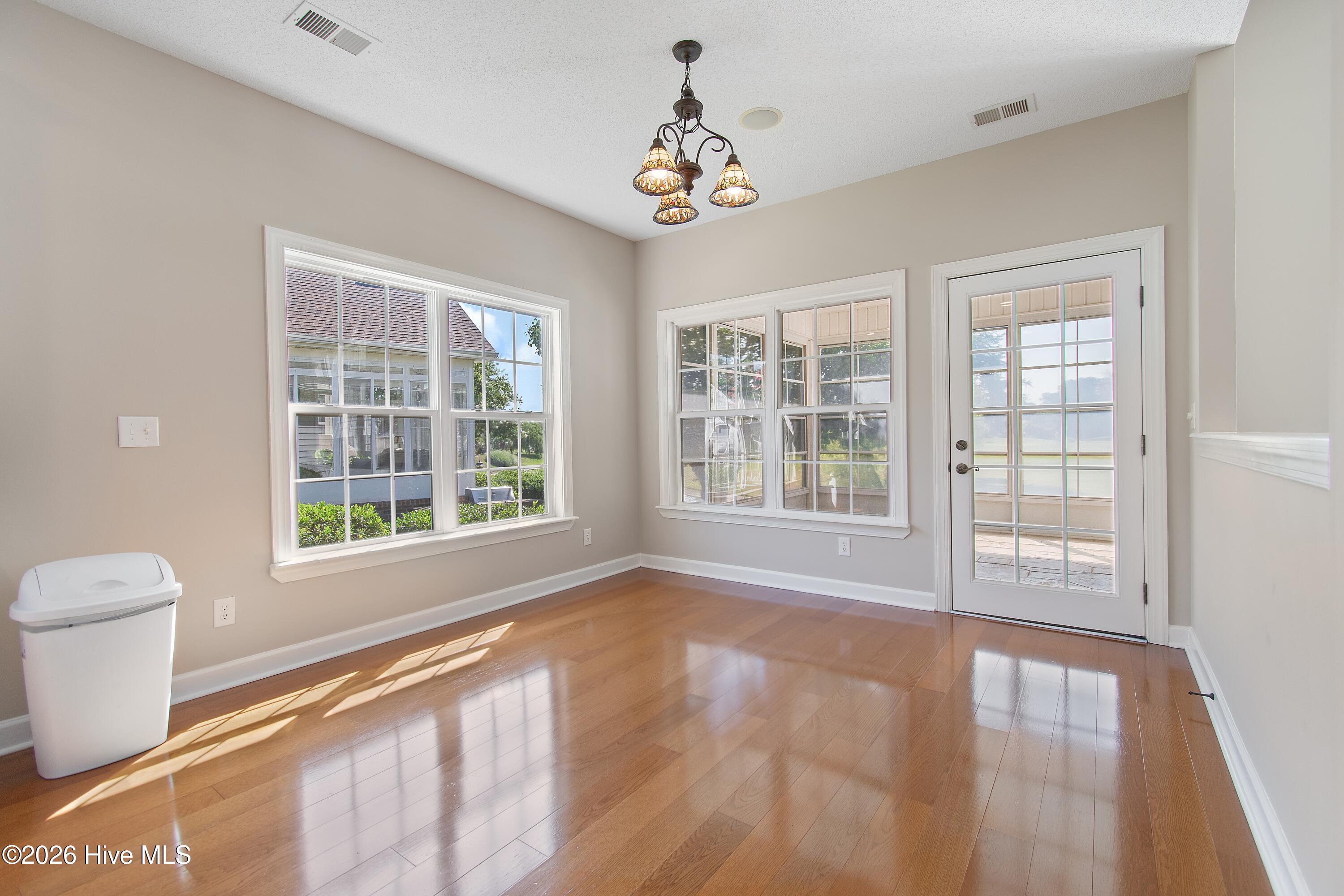 1097 Edenton Drive Nw Property Photo 15