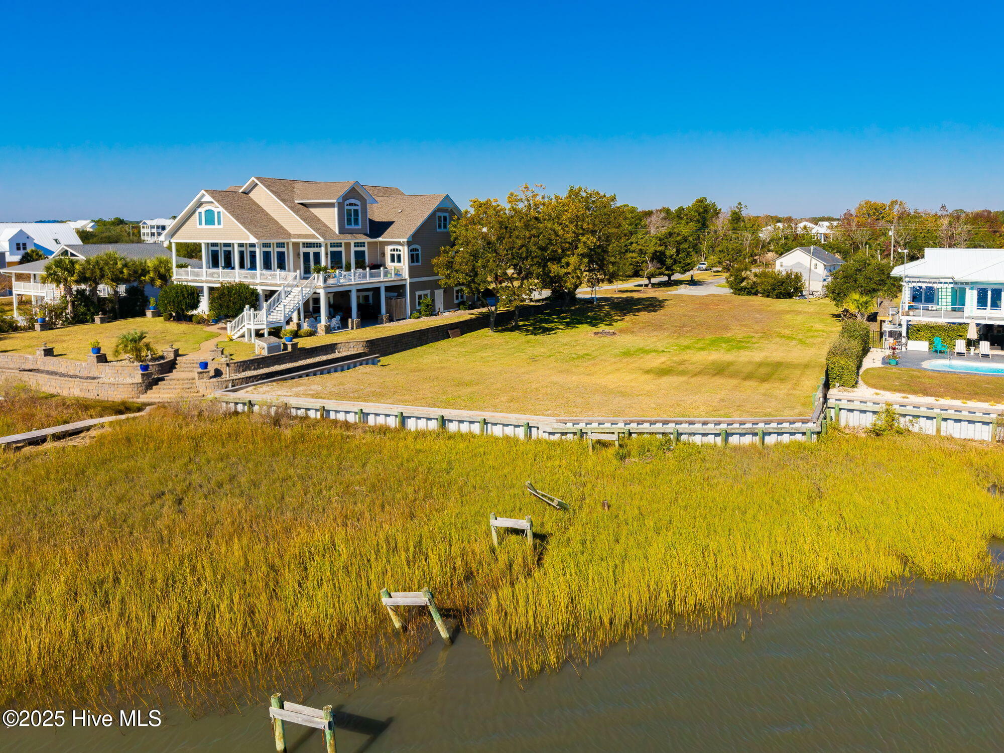 285 Live Oak Road Property Photo 2
