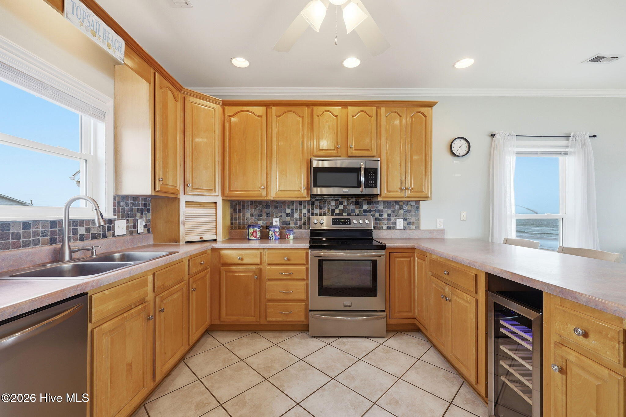 266 Sea Shore Drive Property Photo 11