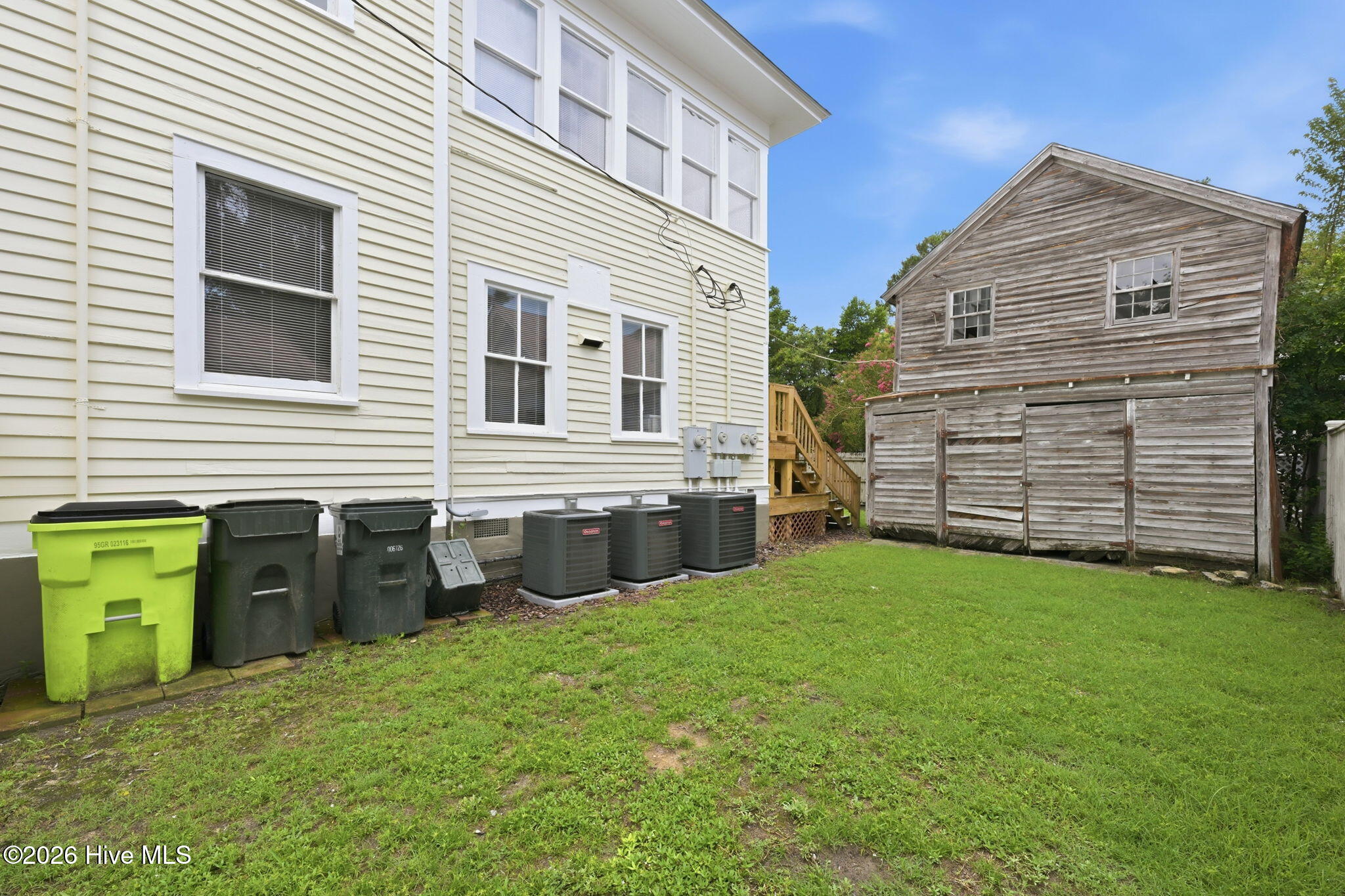 511 Middle Street B Property Photo 13
