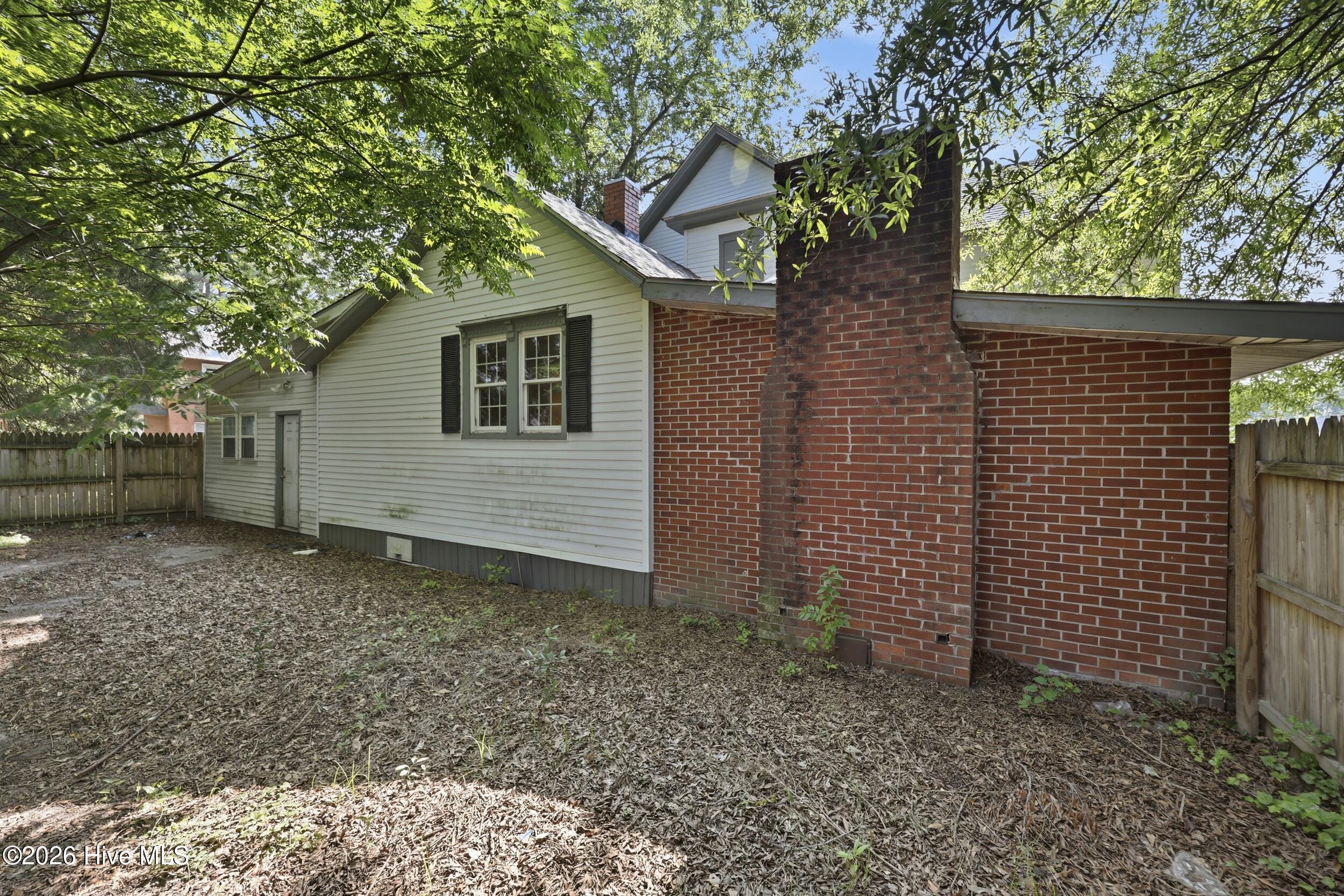 210 N Dyer Street Property Photo 33