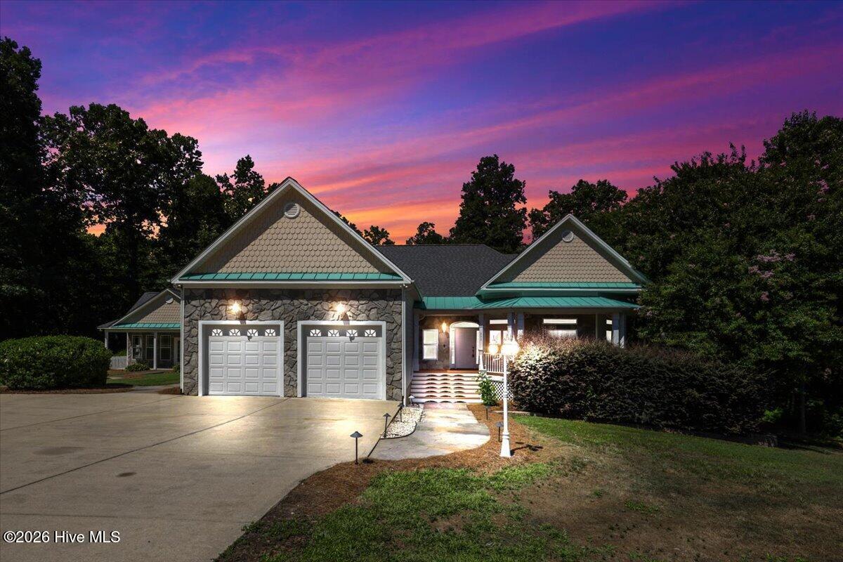 295 Brady Drive Property Photo 4