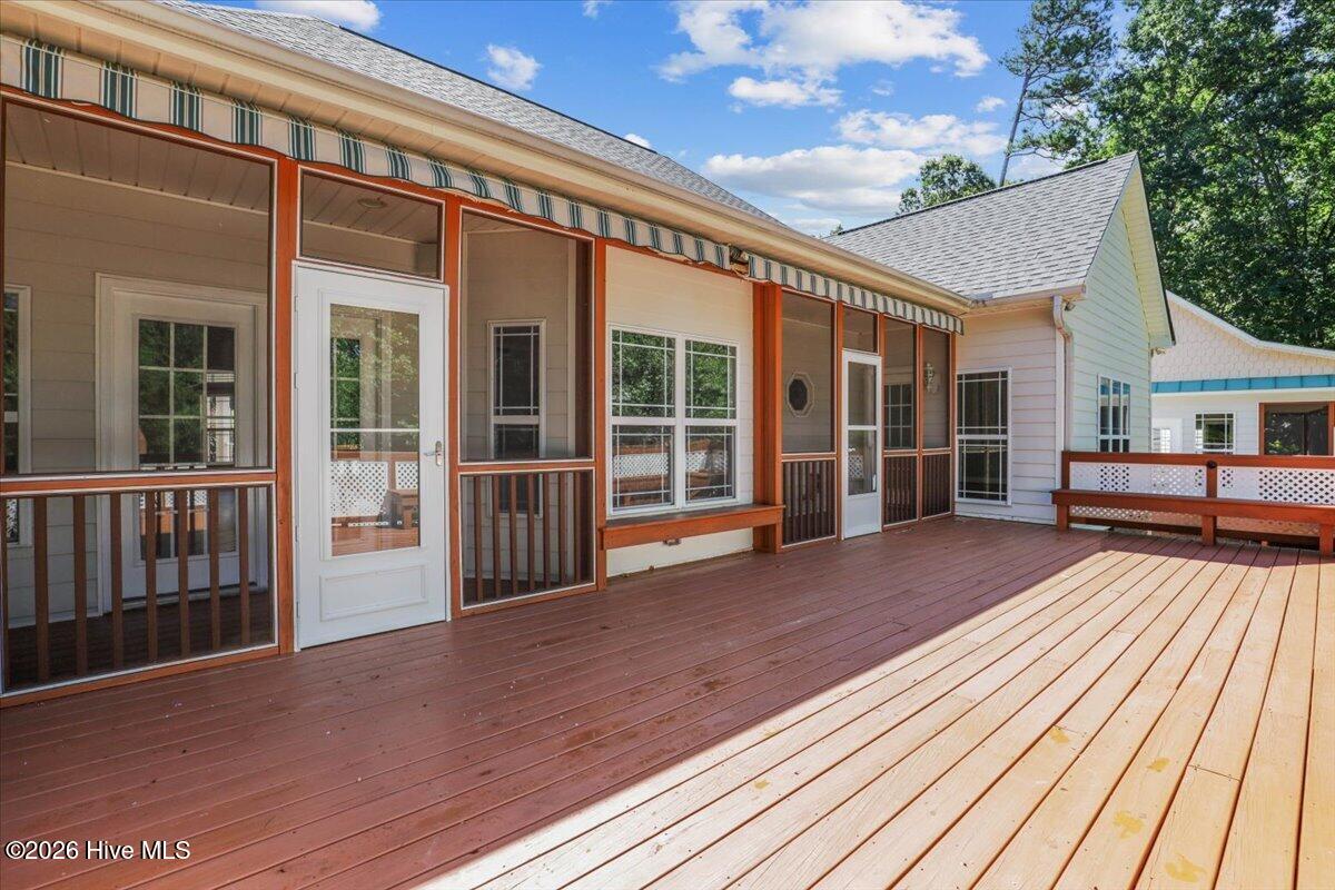 295 Brady Drive Property Photo 8