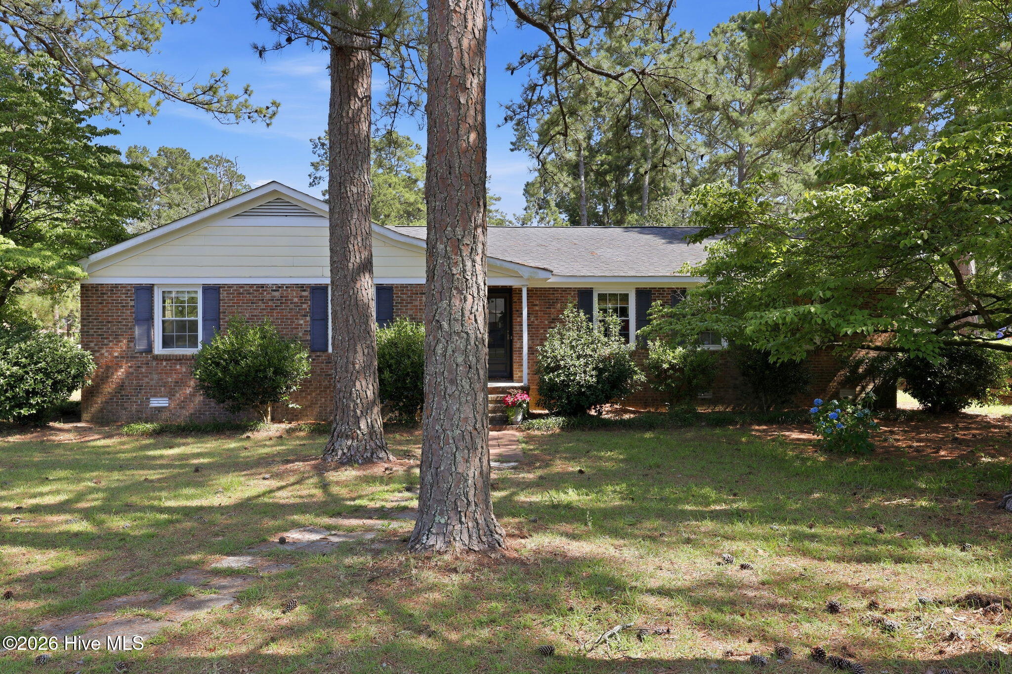 4909 Hermitage Road Property Photo 2