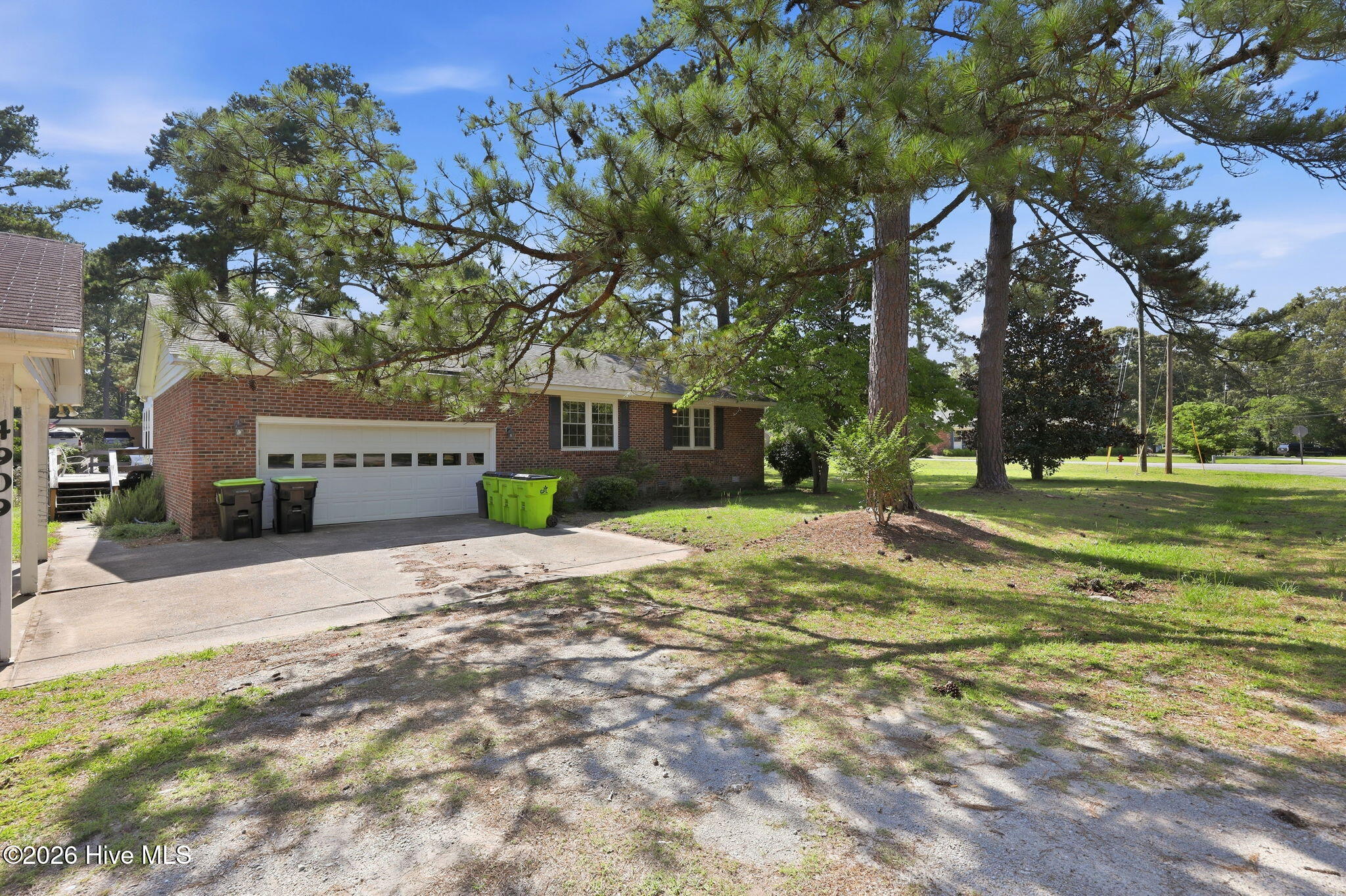 4909 Hermitage Road Property Photo 6