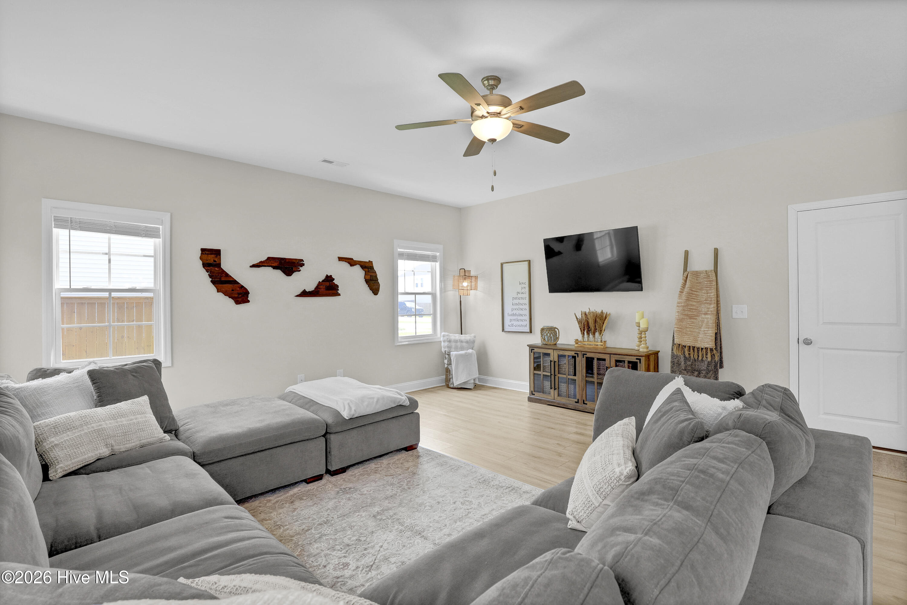 821 Cooke Drive Property Photo 11