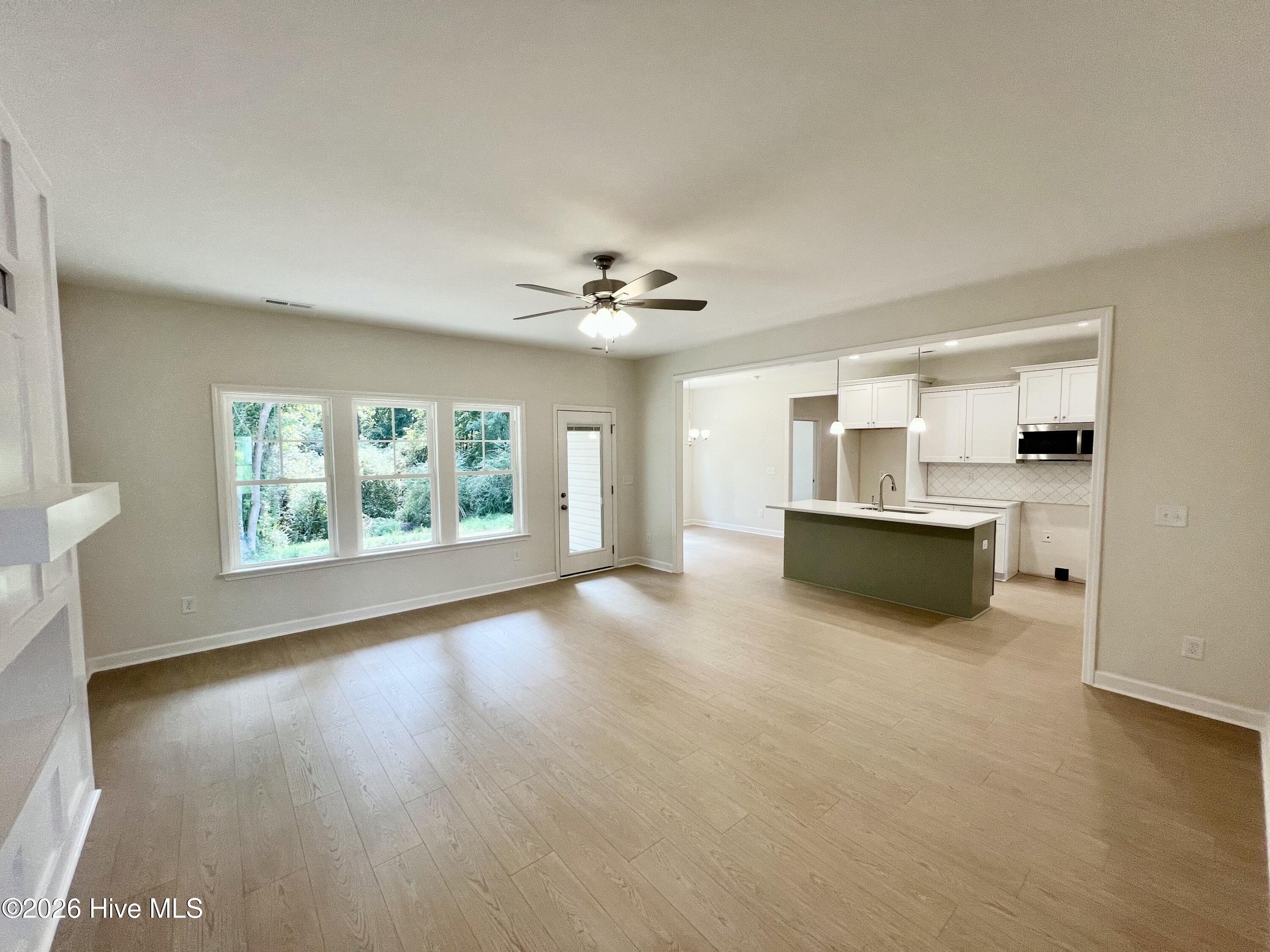 310 Creeks Edge Drive Property Photo 3