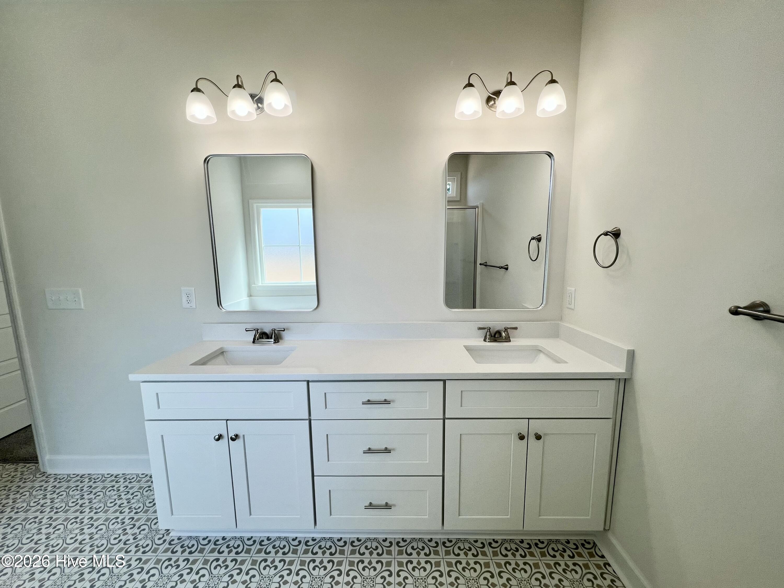 310 Creeks Edge Drive Property Photo 13