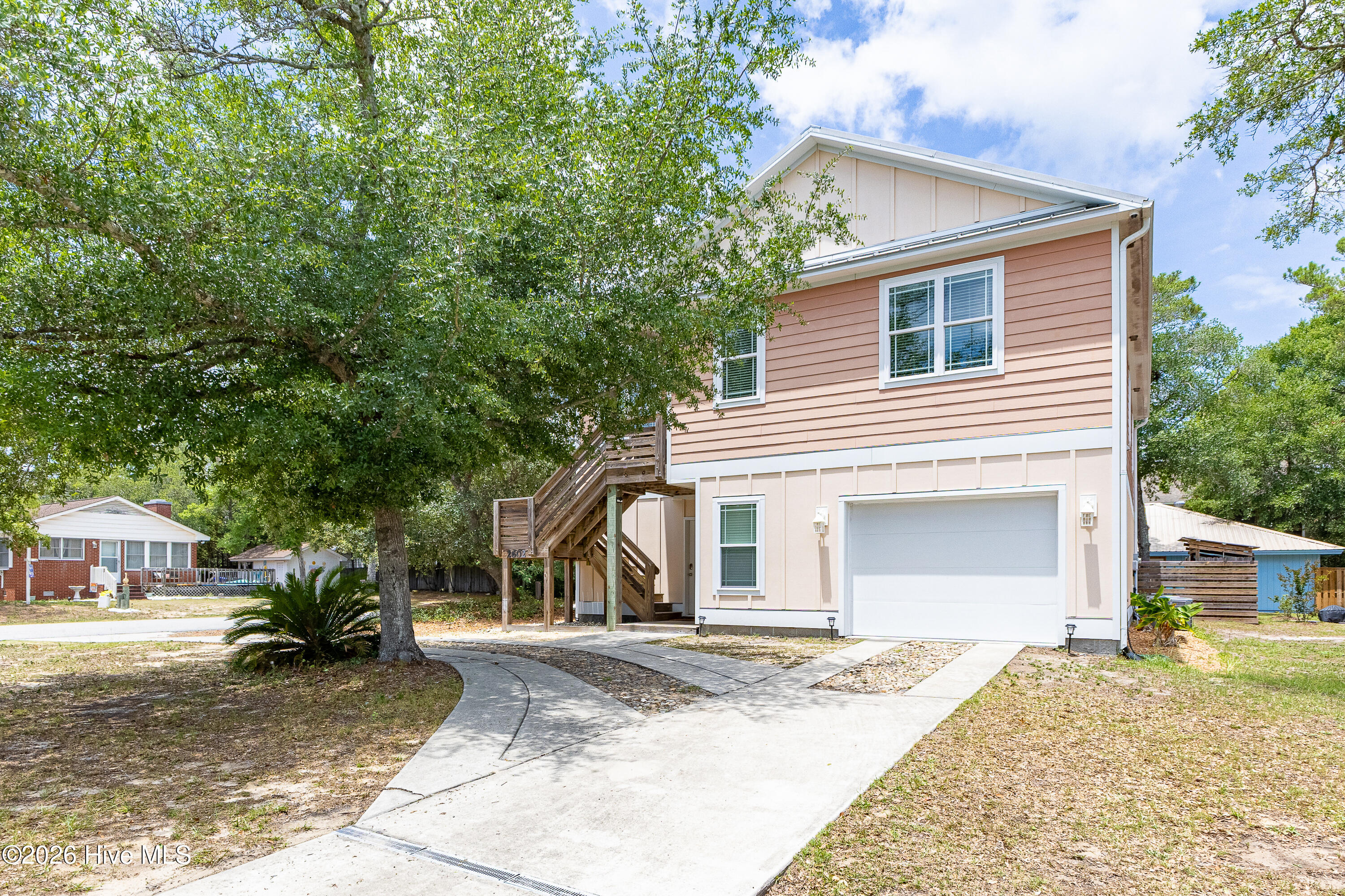 2602 E Oak Island Drive Property Photo 14
