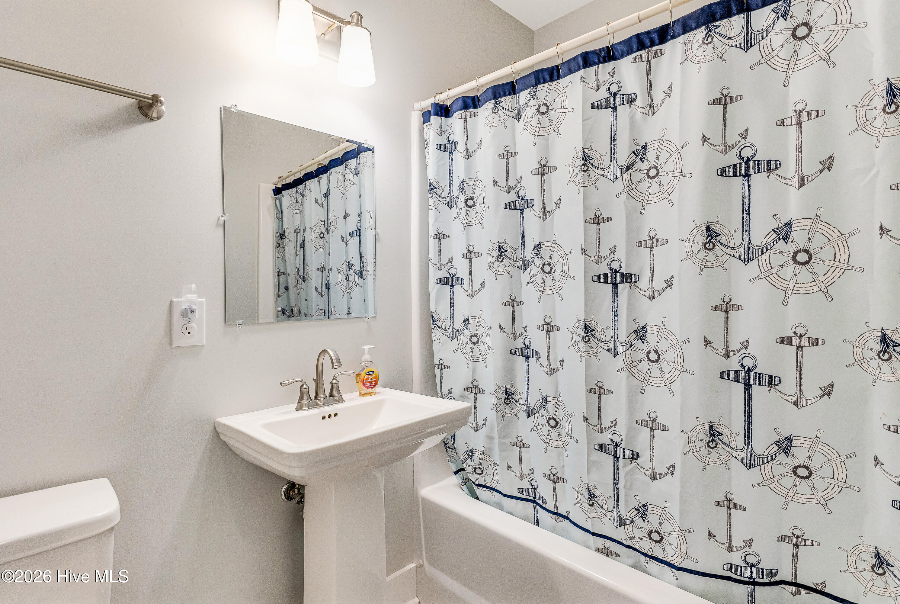 2602 E Oak Island Drive Property Photo 47