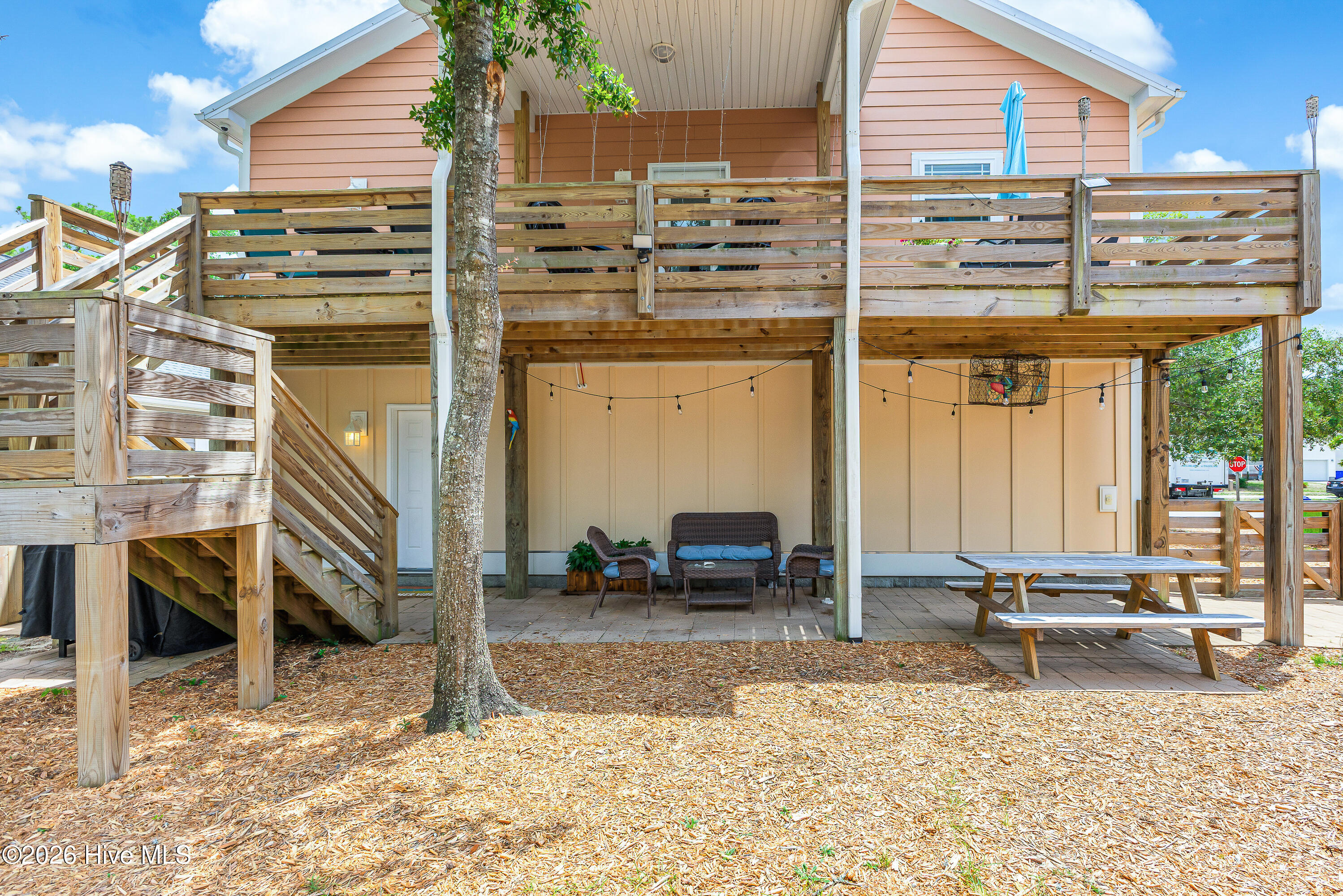 2602 E Oak Island Drive Property Photo 50