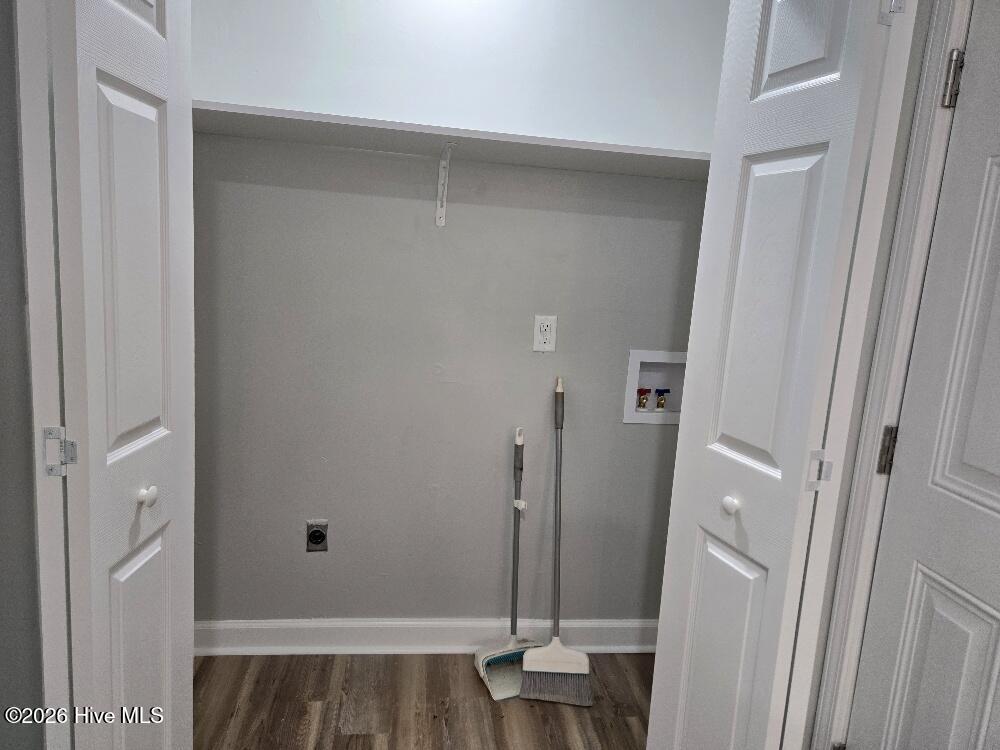503 Covington Drive Property Photo 4
