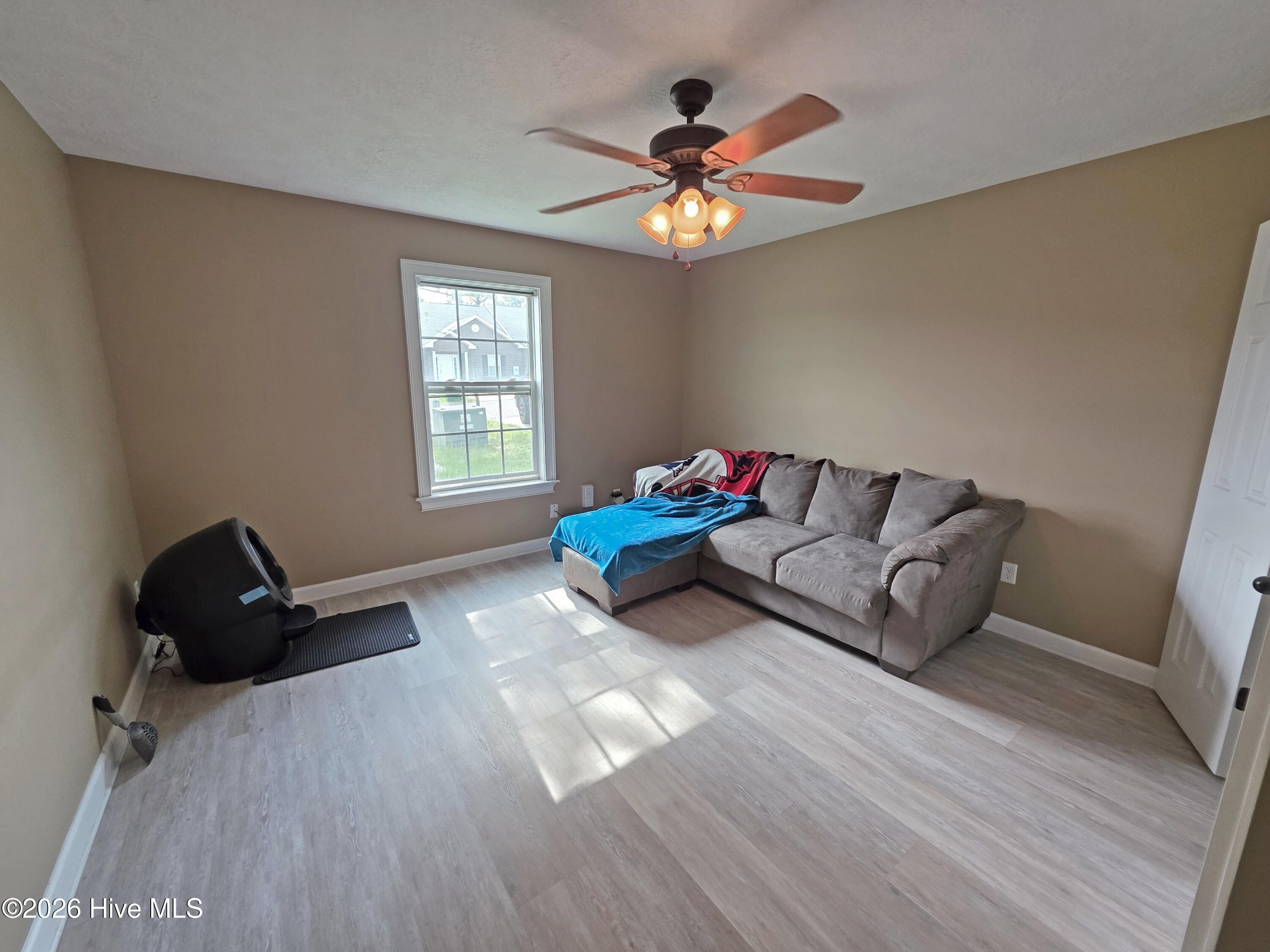 6102 Village West Lane Property Photo 7