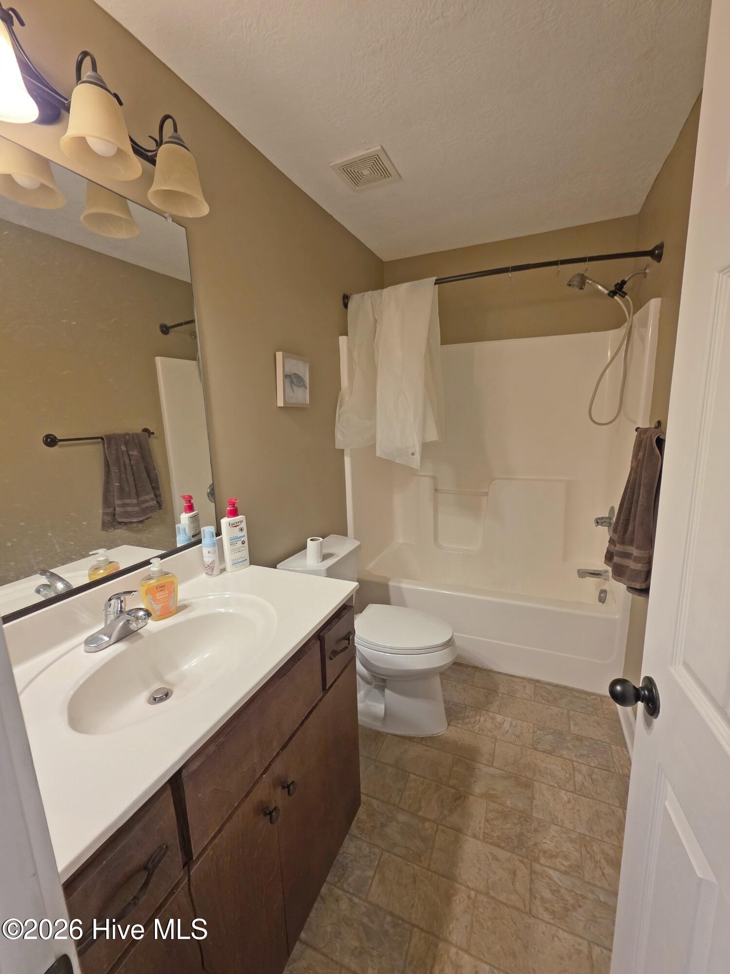 6102 Village West Lane Property Photo 8