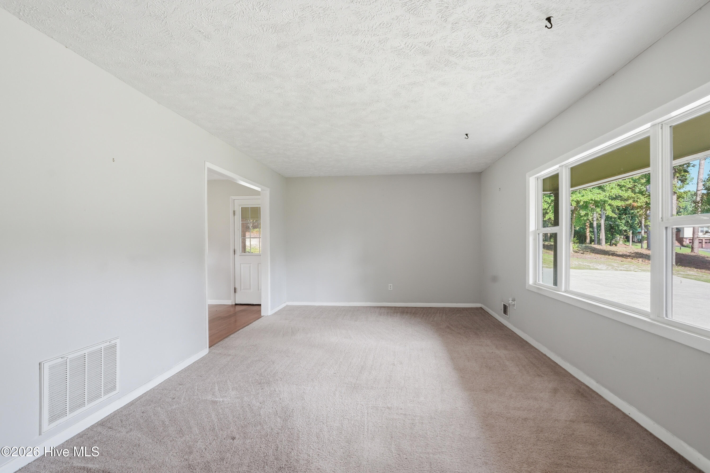 110 Toole Circle Property Photo 4