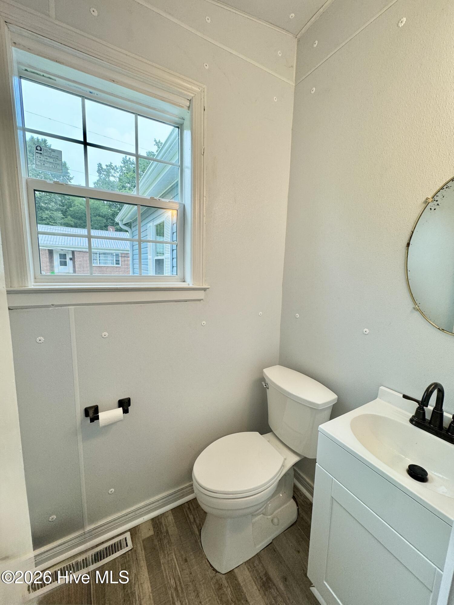 2 Fewell Avenue Property Photo 14