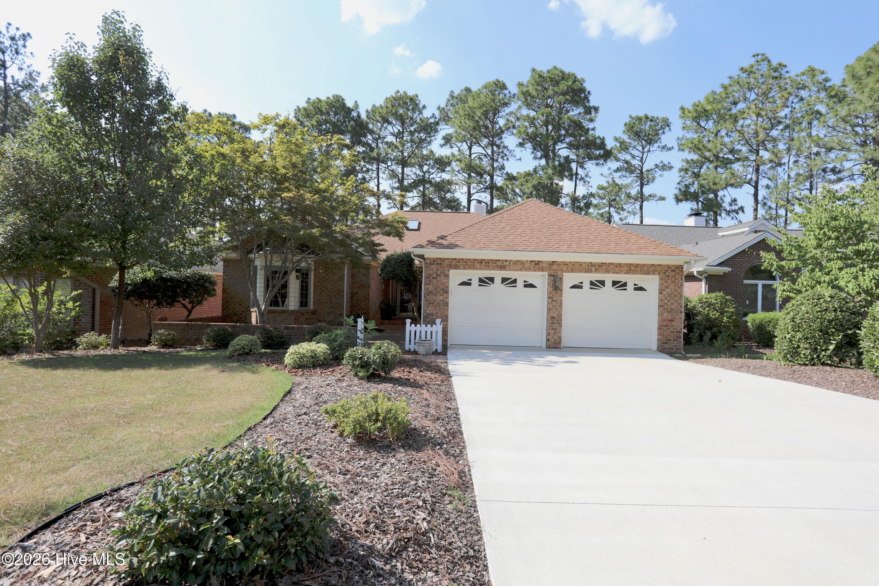 160 Hunter Trail