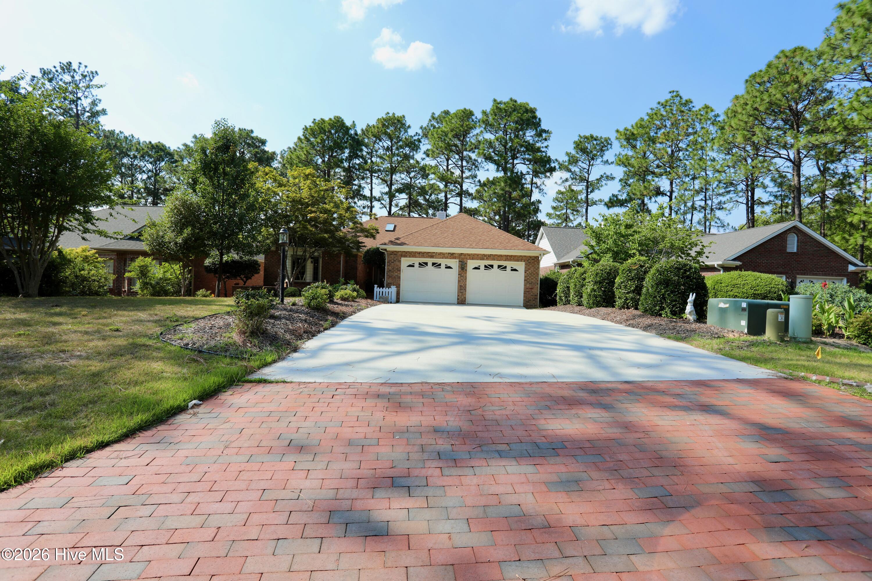 160 Hunter Trail Property Photo 3