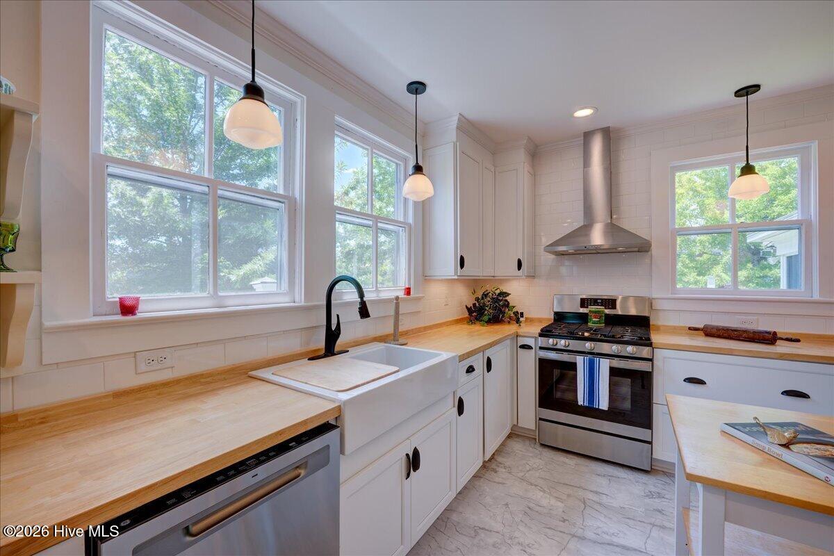 405 Hancock Street Property Photo 15