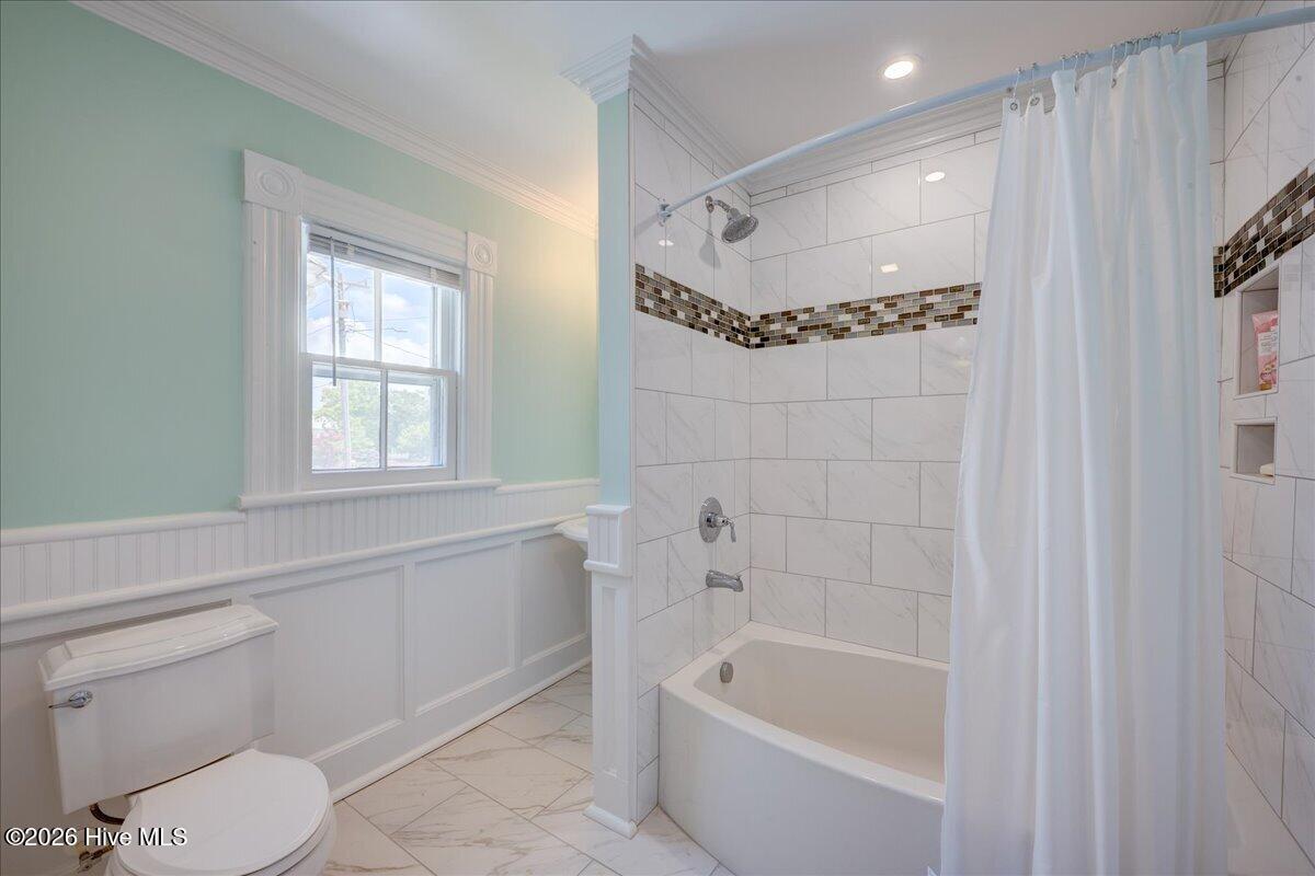 405 Hancock Street Property Photo 25