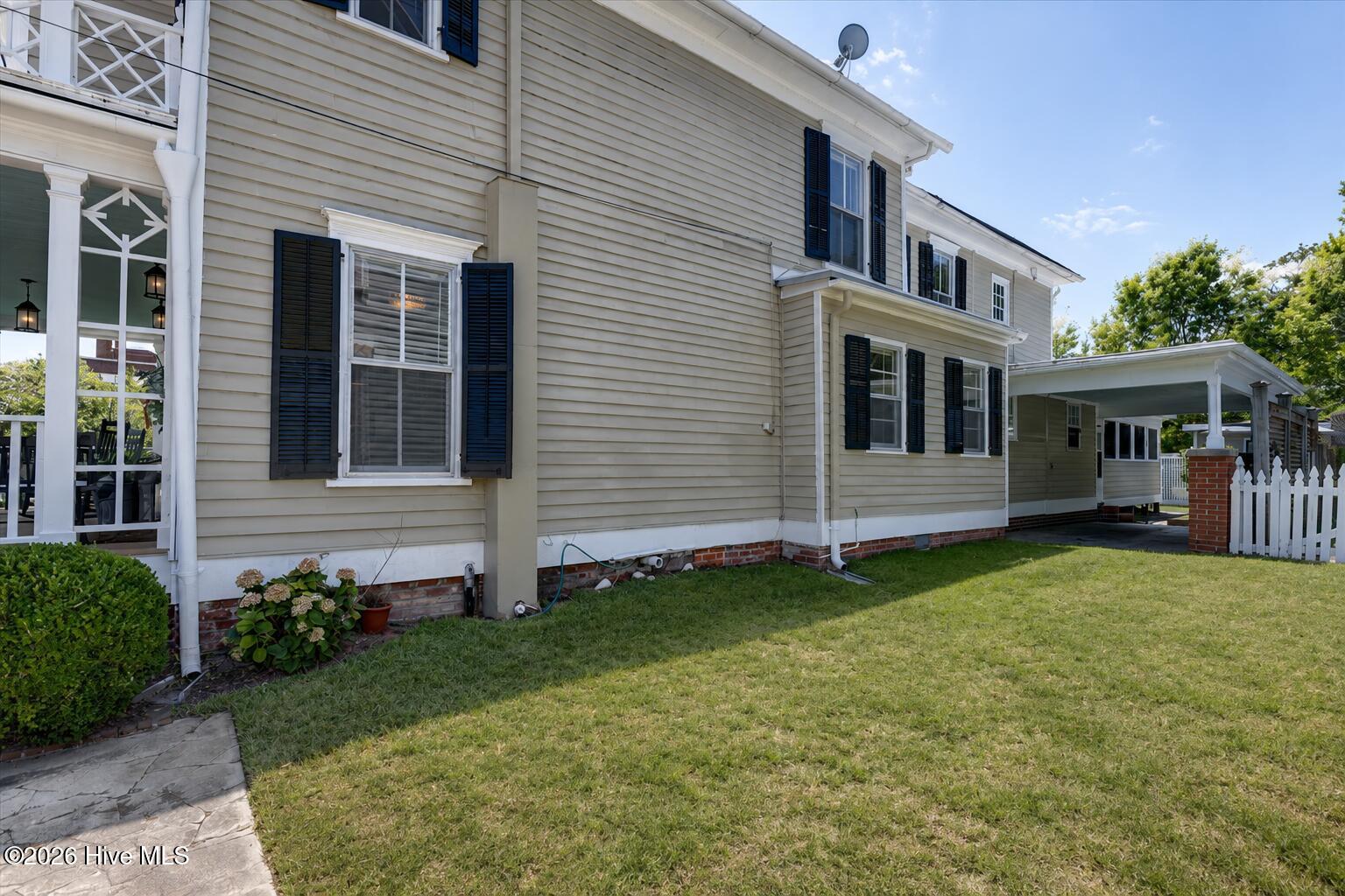 405 Hancock Street Property Photo 43