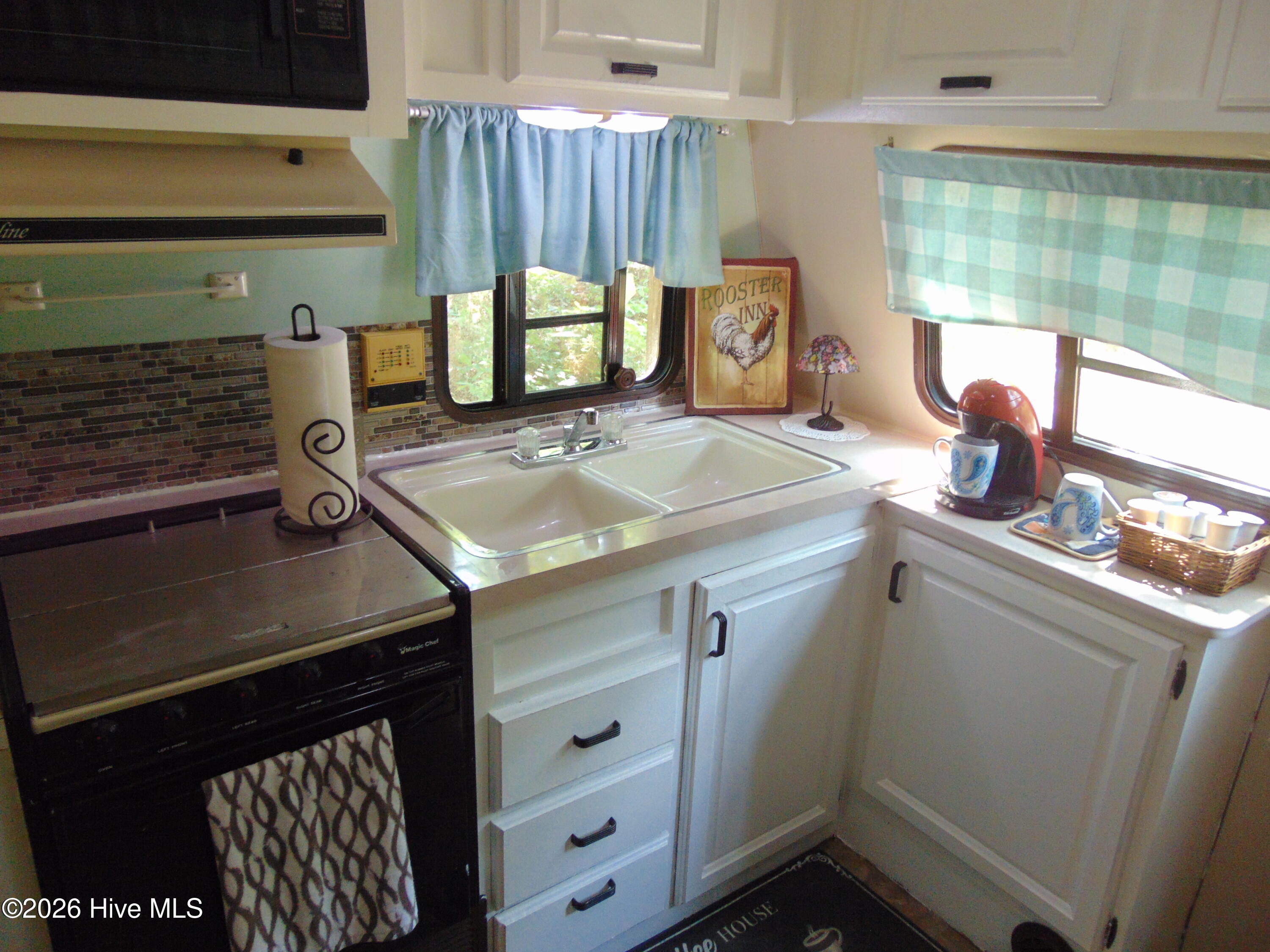 110 Cimarron Drive Property Photo 11
