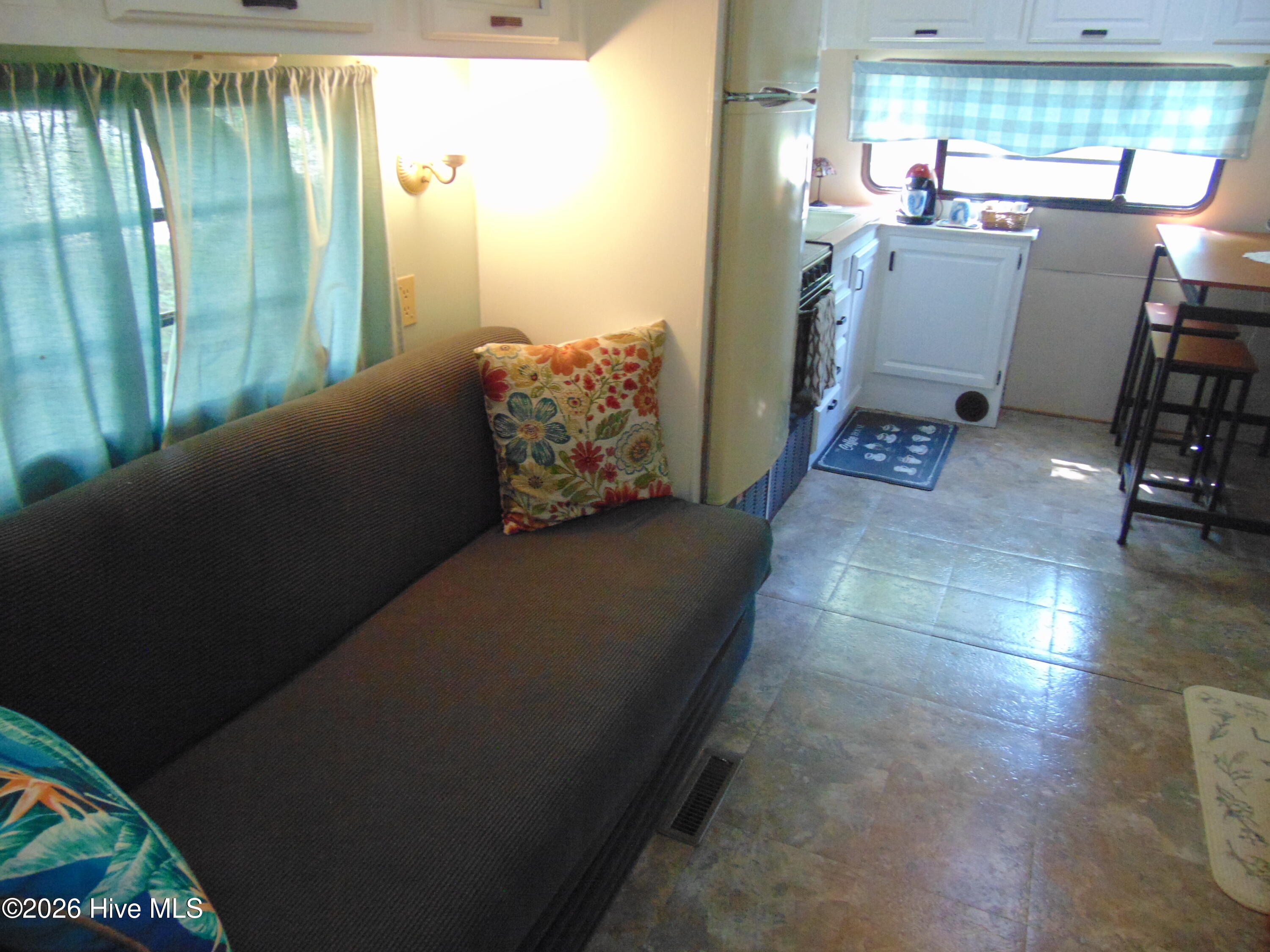 110 Cimarron Drive Property Photo 13