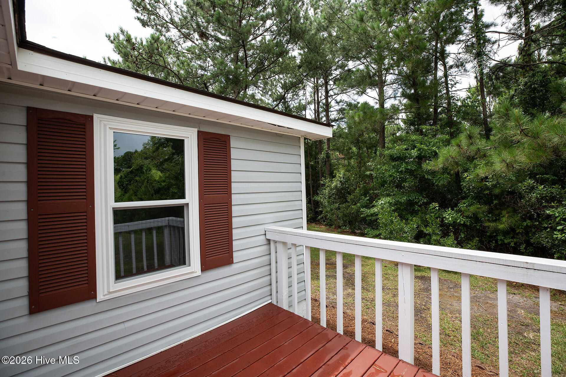 406 Ensign Court Property Photo 31