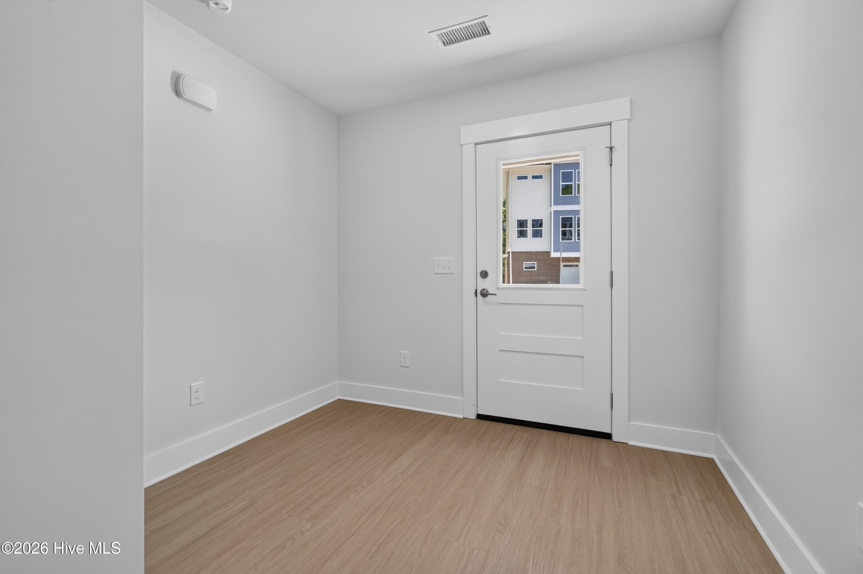 326 Forest Park Road B Property Photo 15