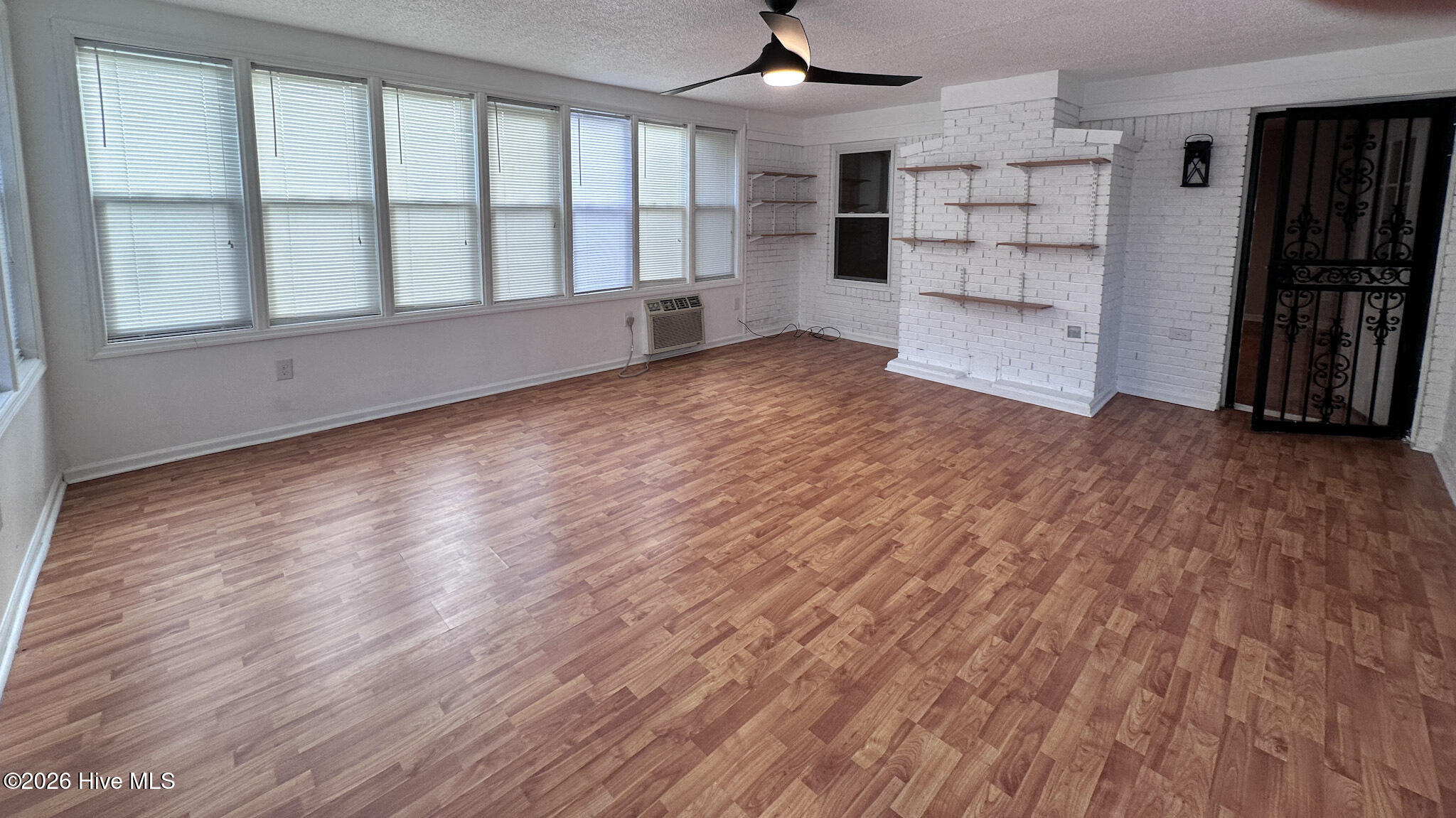 4028 Marshall Street Property Photo 27