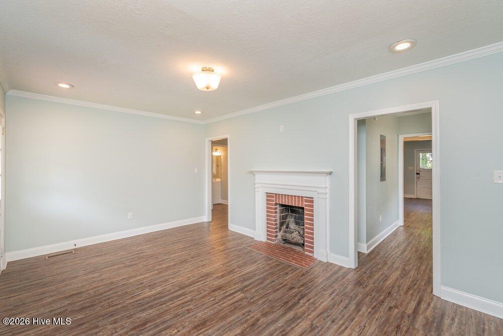 1711 Oak Drive Property Photo 8