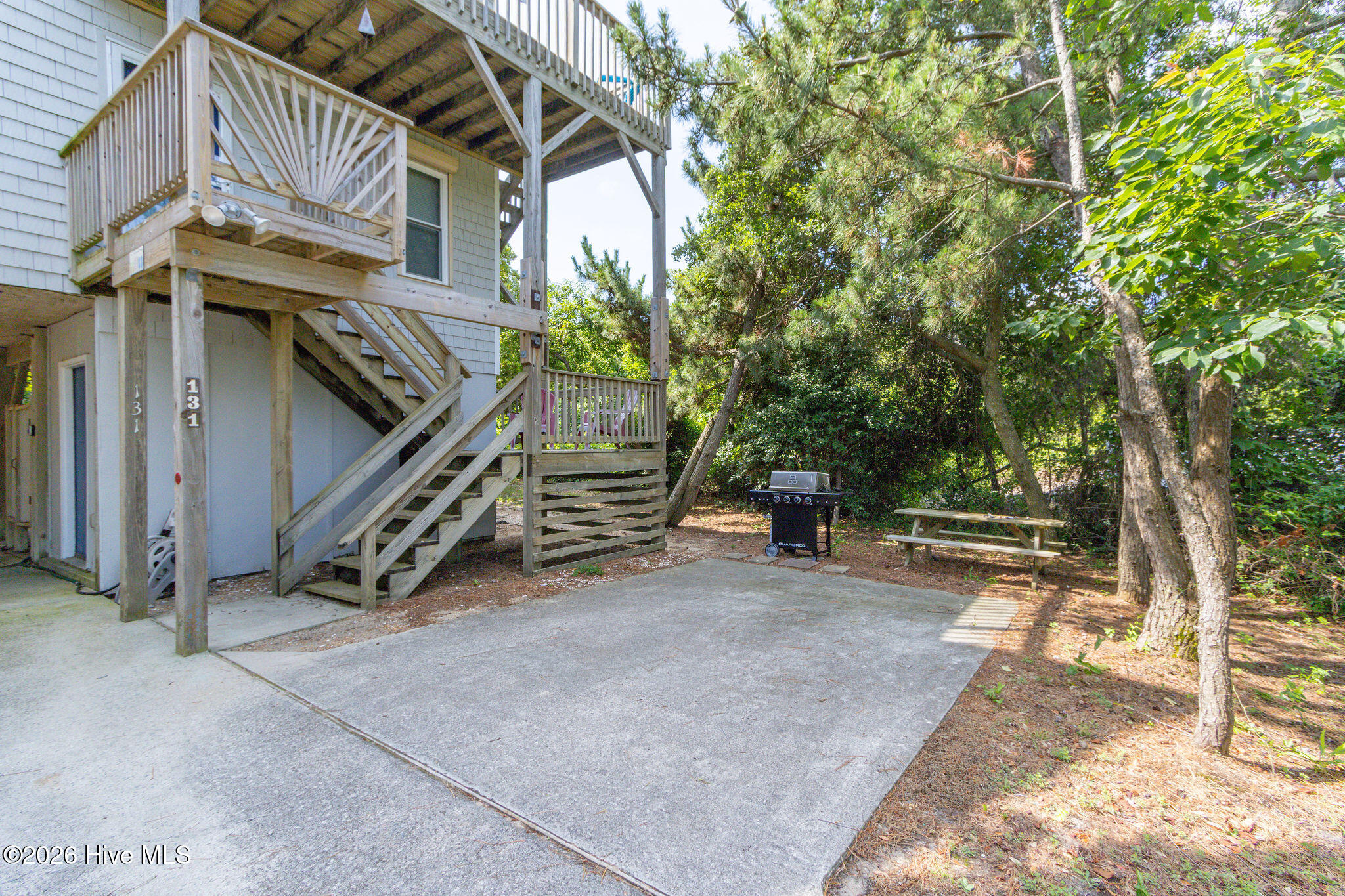 131 Hillside Court Property Photo 38