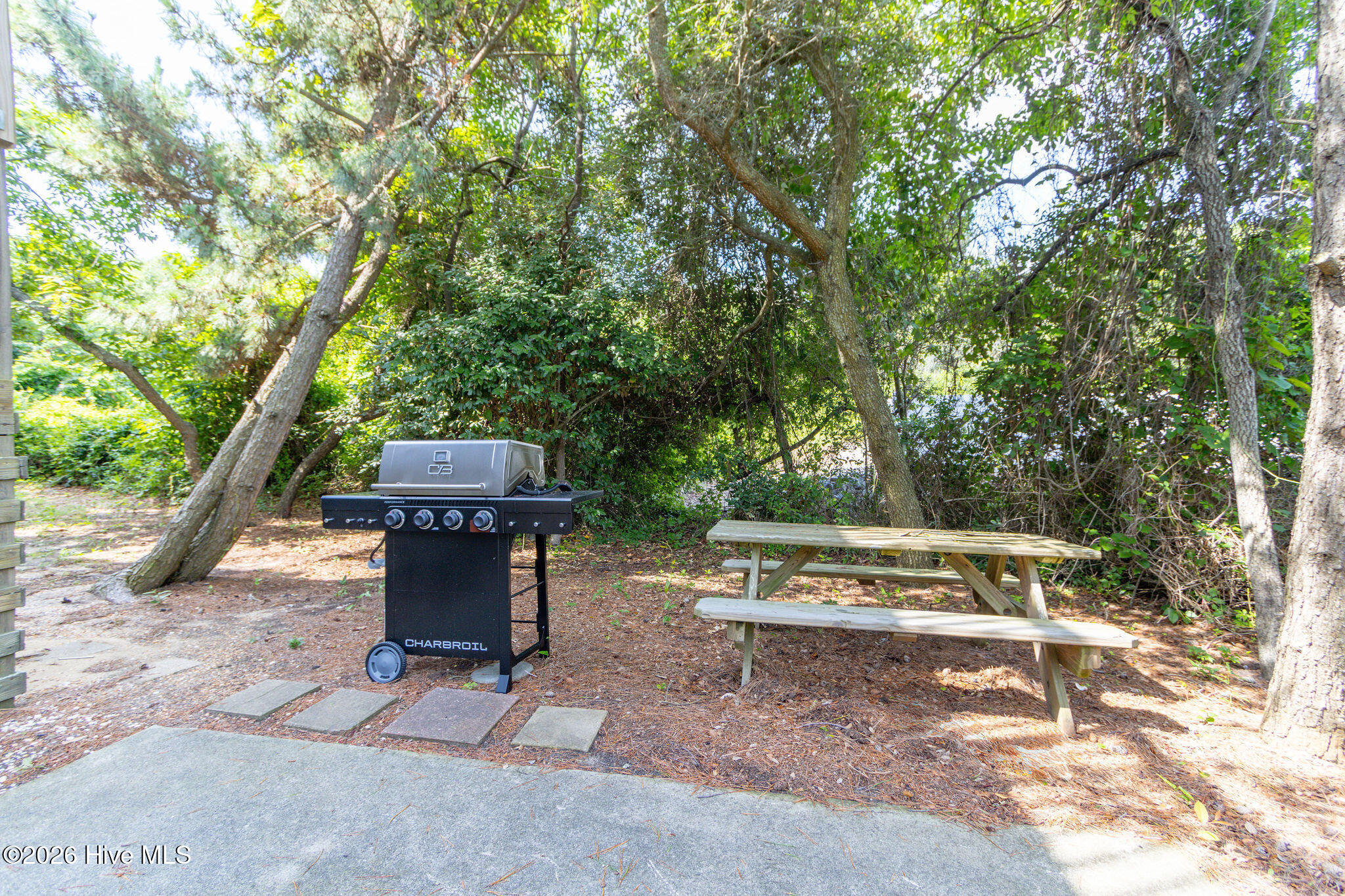 131 Hillside Court Property Photo 39