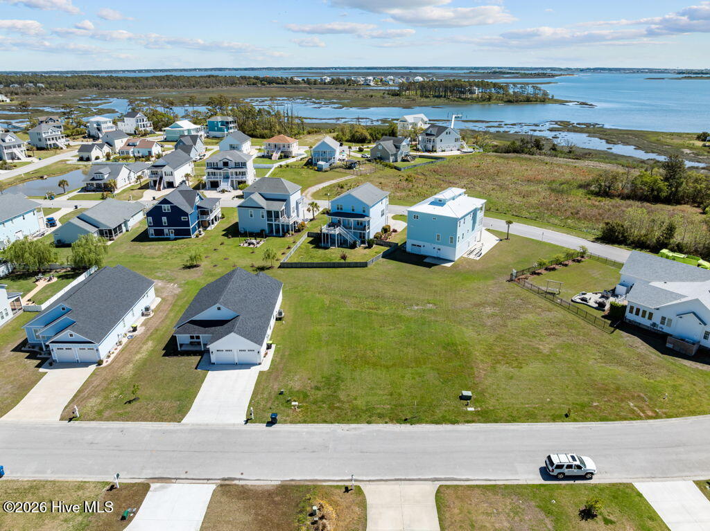 1304 Fathom Way Property Photo 4